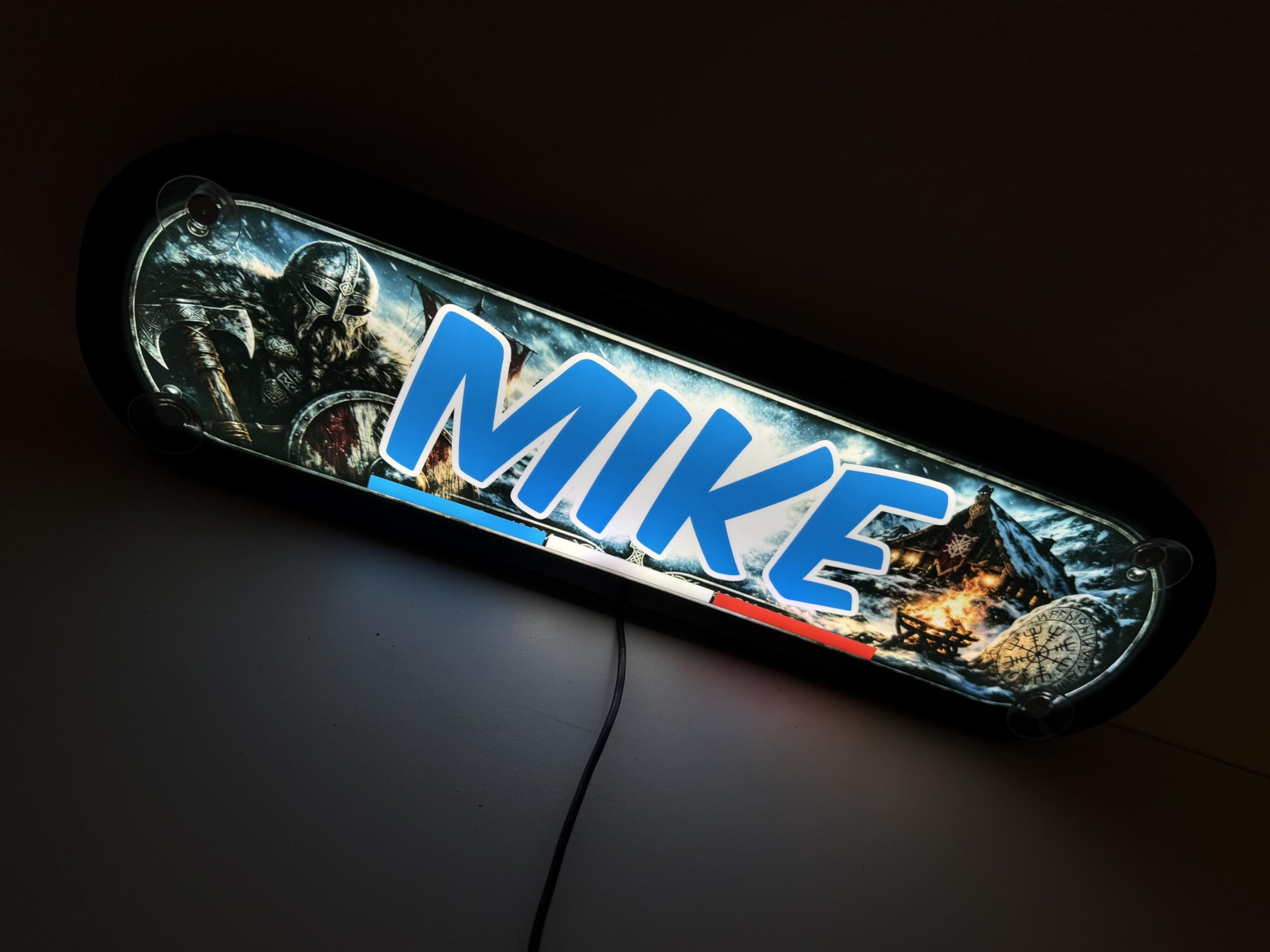 Placa luminosa LED para camiones personalizados con nombre de modelo Excellence – RGBW Ambiance Musical – USB 5V/12V/24V – Cartel de carretera – Regalo de conductor de carretera – Fabricación francesa