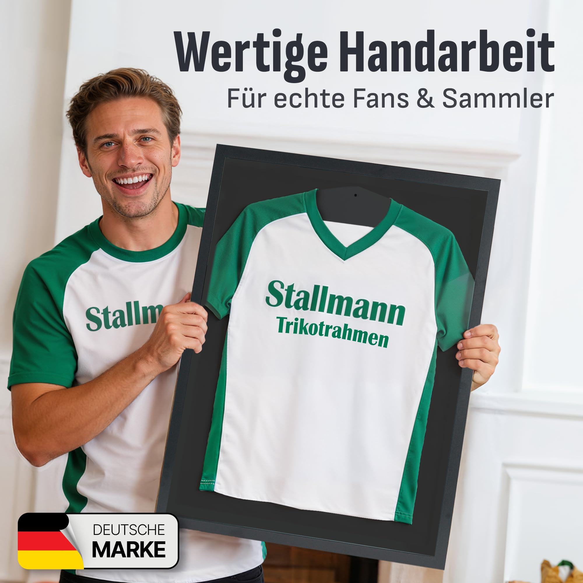 Trikotrahmen 'Easy Click & Fill' mit Tür | Rahmen-Farbe: Schwarz | Hintergrund: Schwarz | Größe: 70 x 90 cm | hochwertige und leicht zu befüllende Vitrine für Trikots