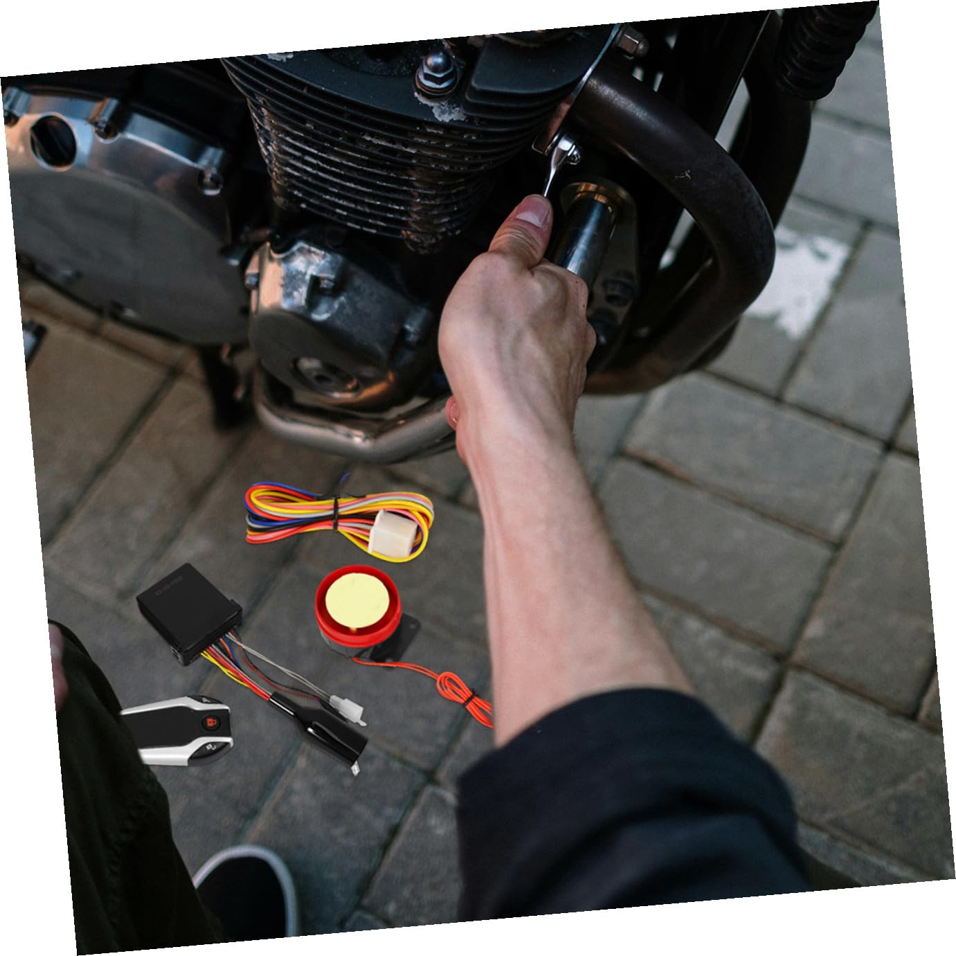 Ciieeo Allarme Set Completo e Sblocco Blocco Automatico per Moto Funzione di Avvio e Spegnimento Dispositivo di Sicurezza in Plastica con Telecomando per Motocicletta