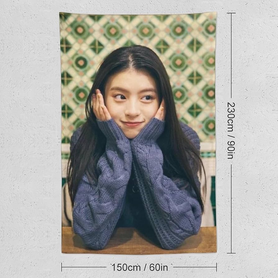 Amazon.co.jp: 出口夏希 (22) タペストリー、絵画、ポスター、壁紙