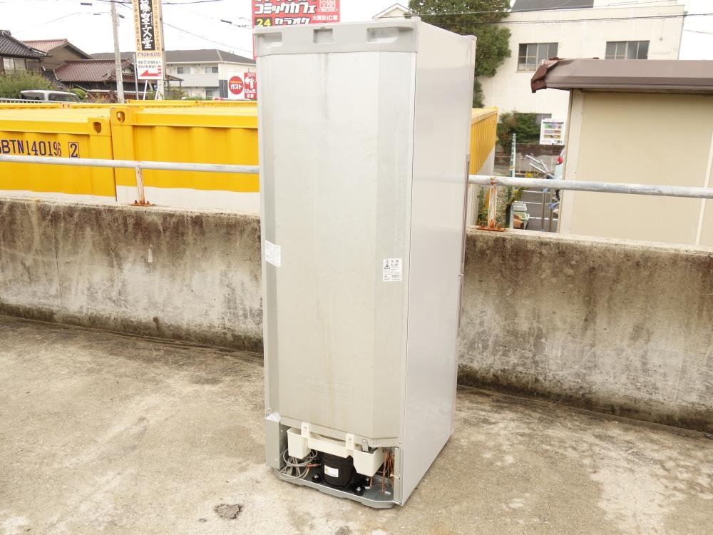 Amazon.co.jp: シャープ 270L 2ドア冷蔵庫（シルバー系）SHARP 