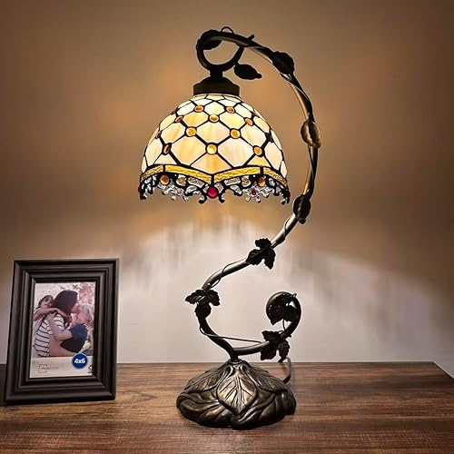 Tiffany - Lámpara de mesa de cristal de colores beige, hojas de metal de hierro, base de bronce, bombilla LED vintage para sala de estar, comedor,