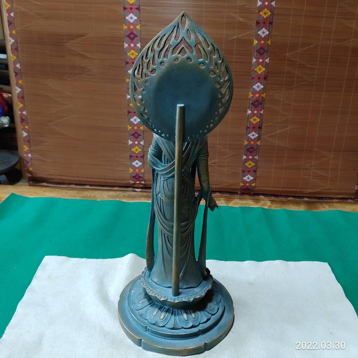 Amazon.co.jp: 大仏師 松久宗琳作 ブロンズ 聖観世音菩薩像 共箱