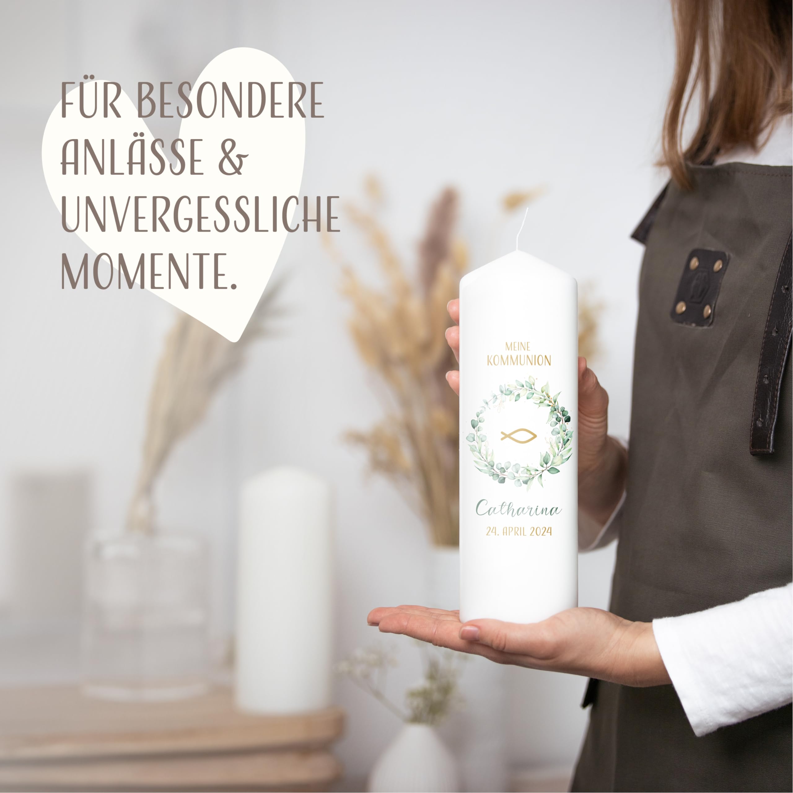 AMARI ® Kommunionkerze personalisiert "Eukalyptus Fisch" H:25cm/⌀:8cm - Personalisierte Kommunionkerze für Jungen & Mädchen – Kerze zur Kommunion selbst gestalten