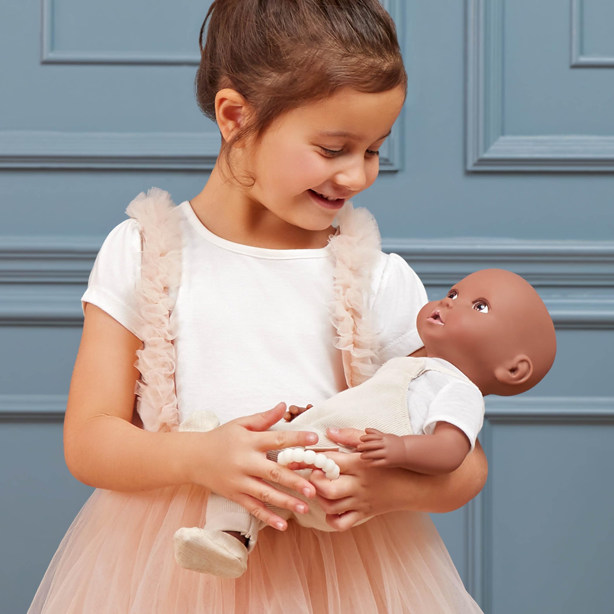 LullaBaby Ubranie dla lalek 36 cm dla lalek niemowlęcych – jednoczęściowy, top, buty i gryzak – akcesoria dla lalek – akcesoria dla lalek – zabawka dla dzieci od 2 lat – beżowa