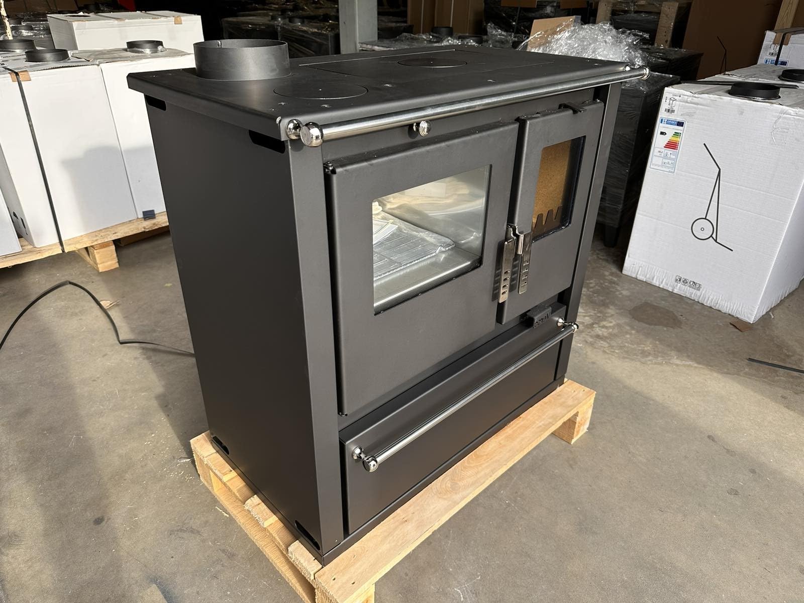 Poêle à bois Verso Cs Plus à gauche 7,7 kW grand compartiment de cuisson acier inoxydable