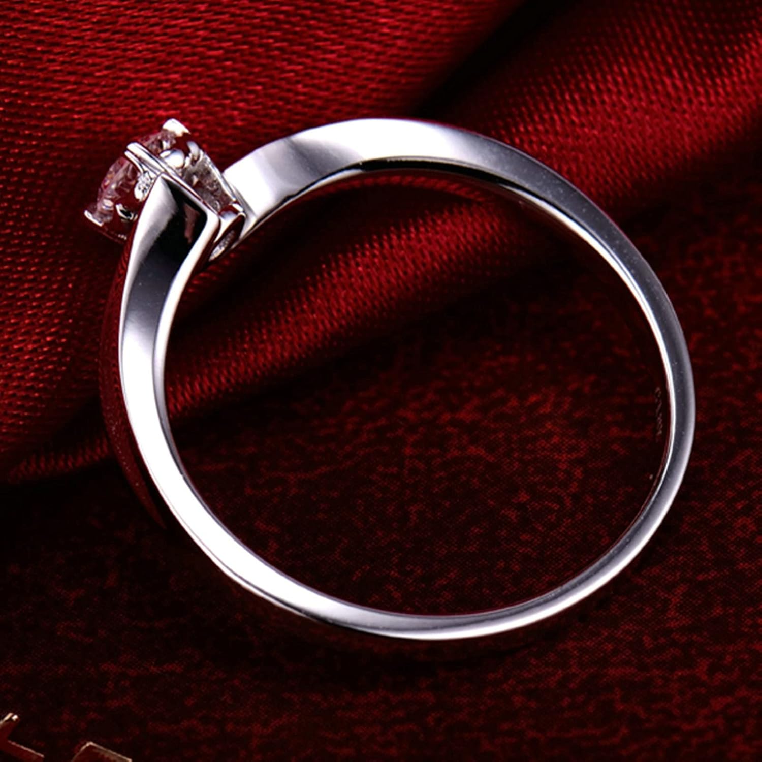 18K White Gold Ring Unisex 0.2ct Round Shape Diamond Promise Ring for Girls
