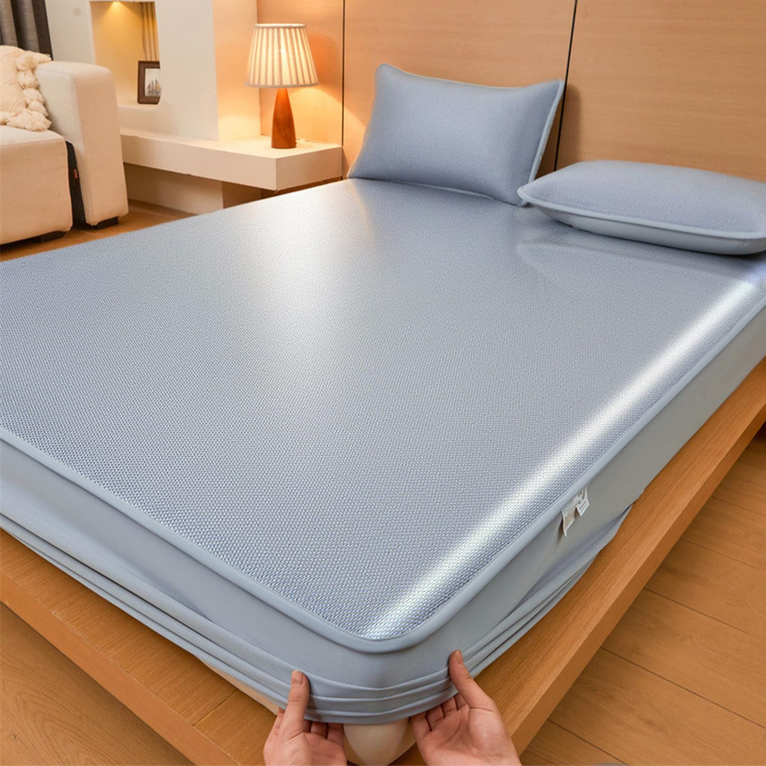 Cooling Mattress Pad for Hot Sleepers – Q-Max Fabric Sleep Surface with Breathable Comfort, Soft and Silent Bed Cover in Gray, Queen Sizes, Skin-Friendly and Washable