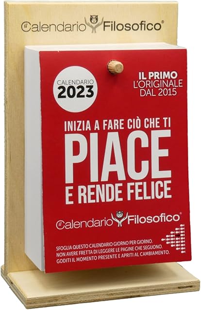Il Calendario Filosofico 2023 with Wooden Stand, The First and Original Table Calendar with 365 Days of Philosophical Phrases, Read Every Day A Phrase, Made in Italy A6 Size 10x14 cm