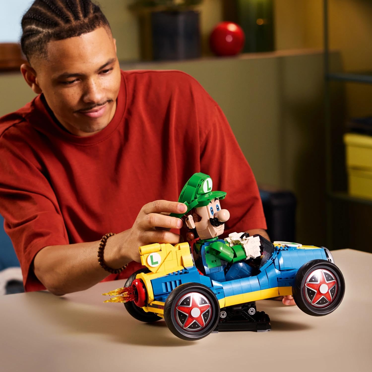 LEGO Super Mario Mario Kart— Luigi i Mach 8 72050 | Model z figurką, zestaw kolekcjonerski dla fanów gier Nintendo, pomysł na prezent 18+, gamingowa dekoracja, 2234 elementy