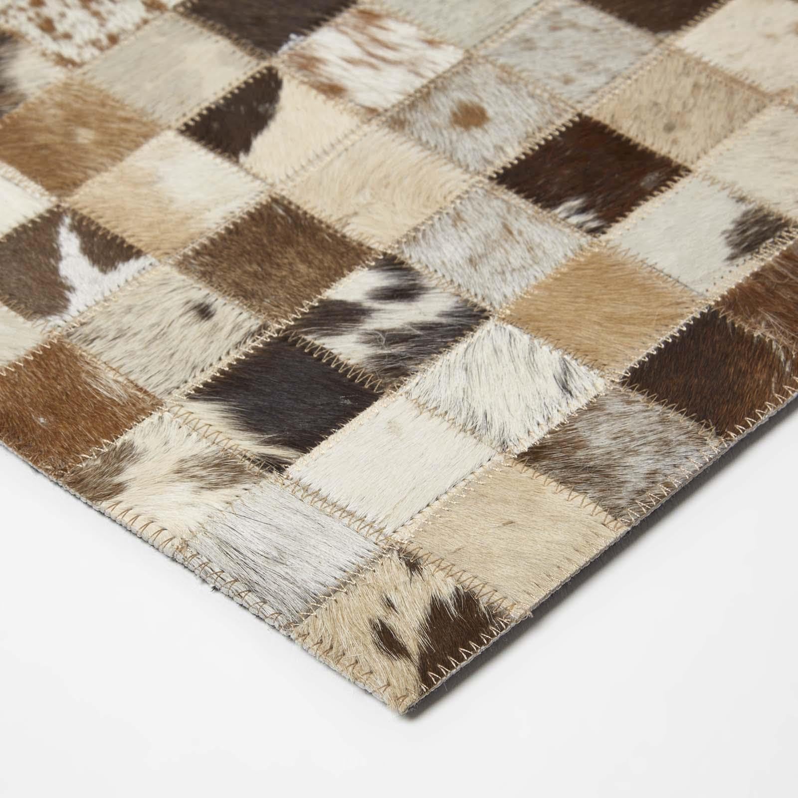 HOMESCAPES Set di 4 tovagliette in vera pelle marrone naturale a quadri, con retro in lana antiscivolo, 46 x 30 cm, resistenti al calore, rettangolari