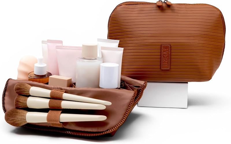 Necessaire vertical THE VERTI em couro sintético vegano, cor Mahogany, tamanho médio, com 23 compartimentos