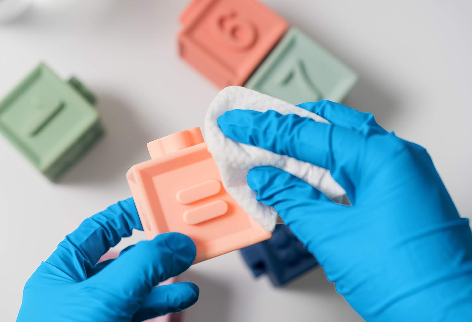 Condition photo showing New/Like New for XL1101 Disposable Nitrile Glove, XL, Pack of 100 Extra-large
