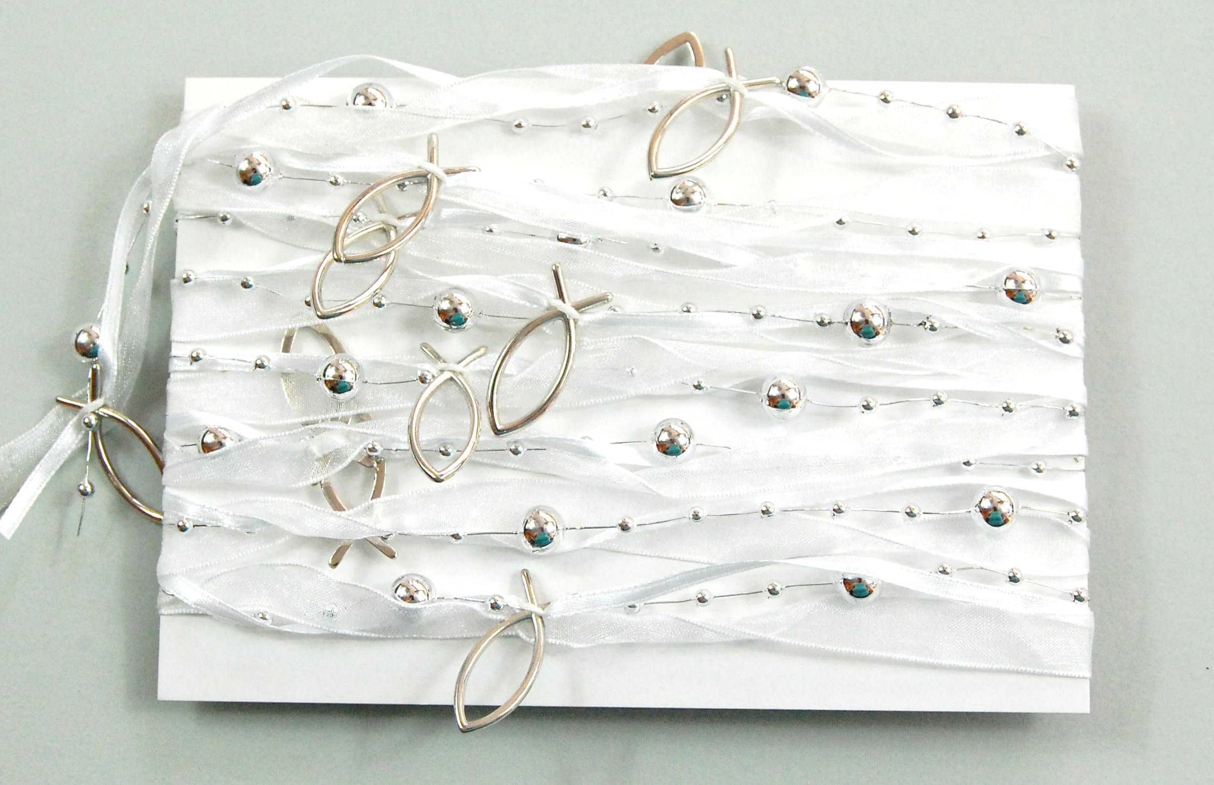 Tischdeko Set für 16-20 Personen in Mint-Lavendel. Festliche Deko für Taufe, Kommunion & Konfirmation mit Eukalyptus und Hortensien. Komplett Set "Spirit" Gr. M von Fibula [STYLE]