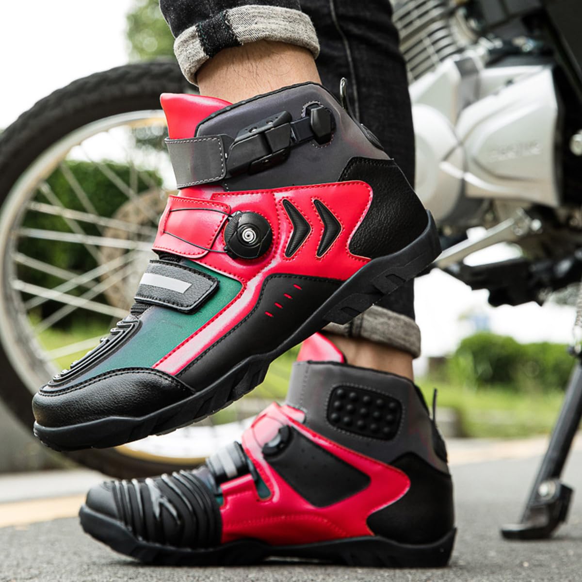 Stivali da Moto Uomo Scarpe da Moto Pista Racing | Rinforzo alla Caviglia e Tallone, Protezione Cambio, suola in gomma, Resistenti agli Urti, Chiusura Rapida, Antiscivolo