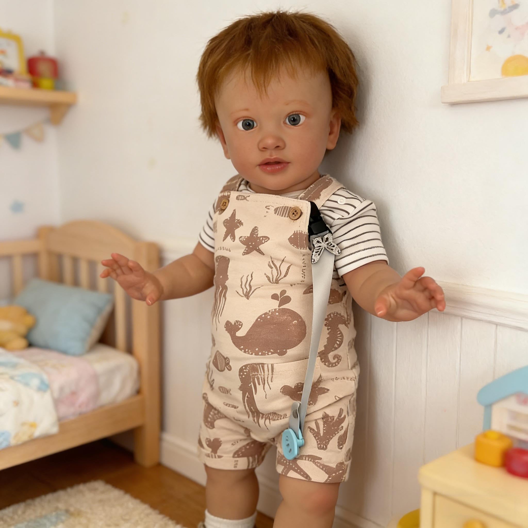 Reborn Kleinkind-Puppen Jungen, 66 cm, Realistische Reborn-Babypuppe, Weicher Stoffkörper, echt aussehende Babypuppe Braunes Haar Lebensechte Kleinkindpuppe Geschenke für Kinder