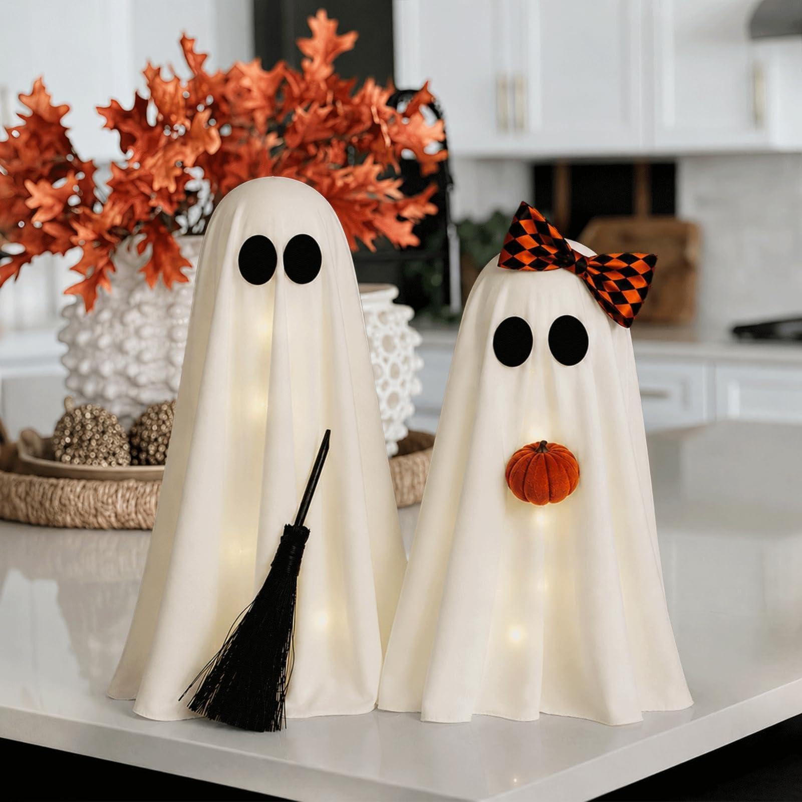 Straszne Dekoracje Na Halloween Urocze Figurki Duchów Ze Światłem LED | 2 Świecące Figurki Stołowe Halloween Do Wnętrz i na Zewnątrz Łazienka Kuchnia Biuro Kominek Ganek
