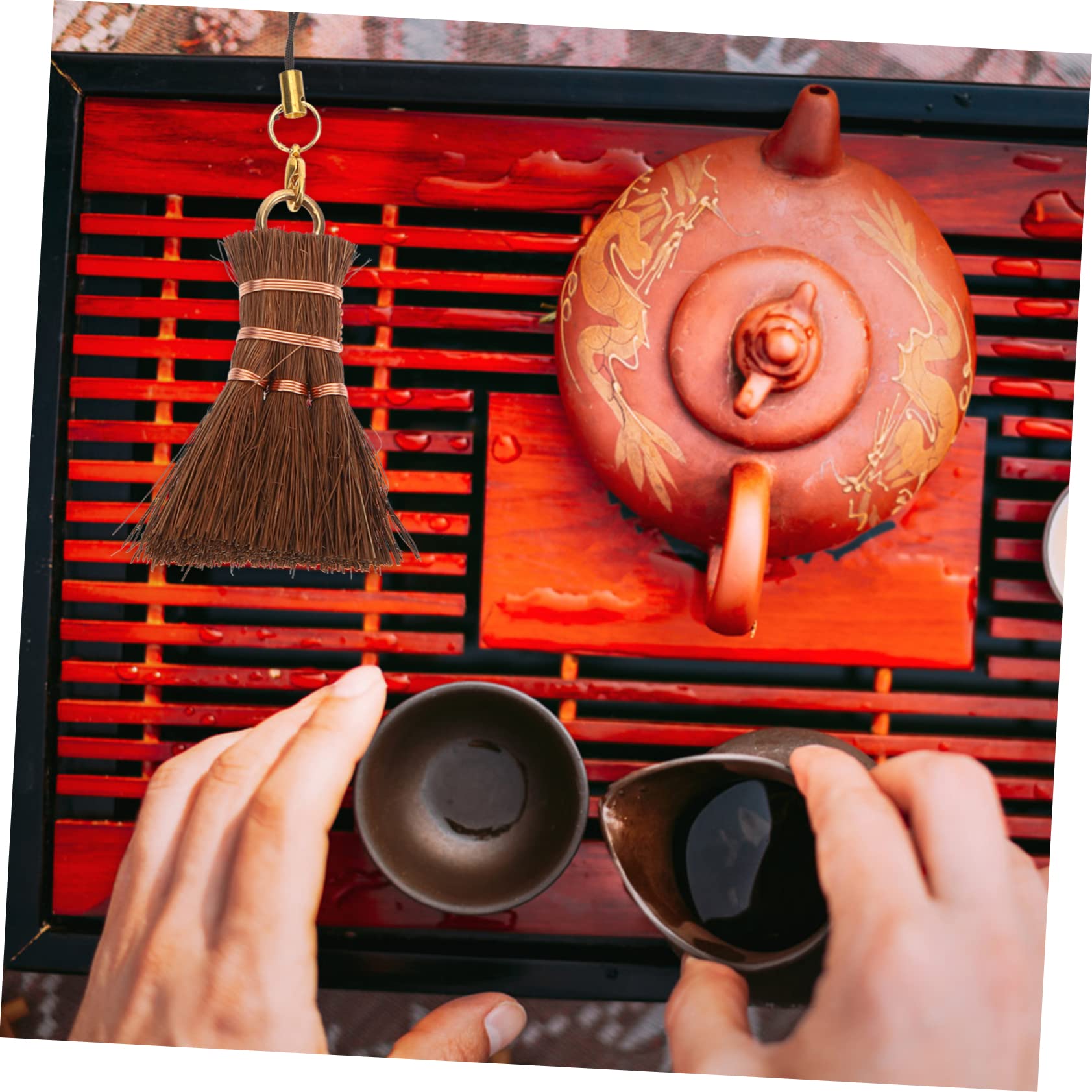 TOVINANNA Hand Broom for Desk Cleaning Lightweight Broom for Tea Ceremony Durable Dust Cleaning Ergonomic Design Easy to Store and Carry