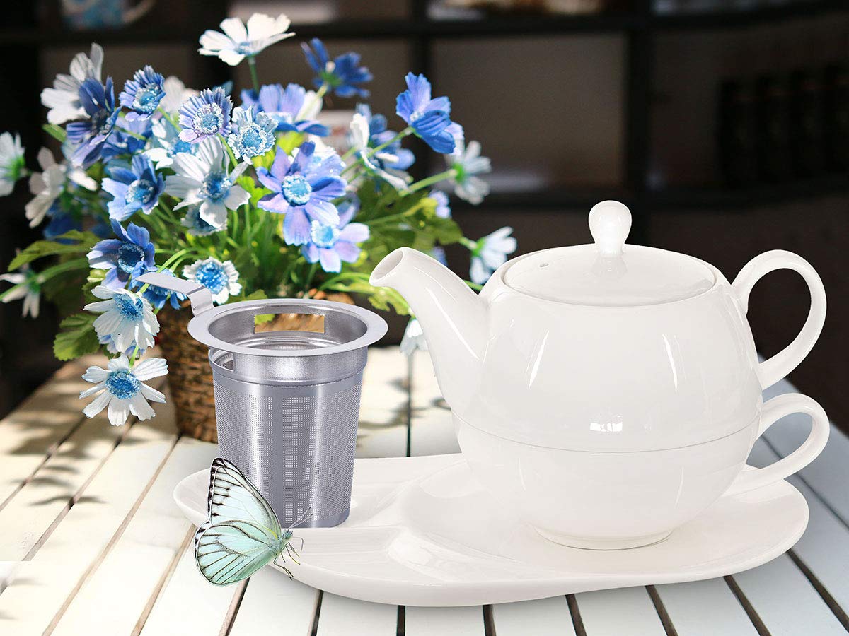 Tea for One mit Sieb Lena 500ml aus Crystal Bone China Porzellan in fein-cremigem Weiß. Teekanne + Teetasse + Untersetzer mit Ablageflächen