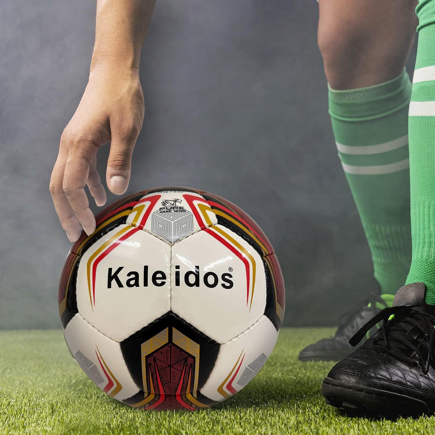 Mondo Sport - Pallone da futsal METEOR R.C. KALEIDOS - misura 4 professional - 440 g - bianco grigio oro - 13605