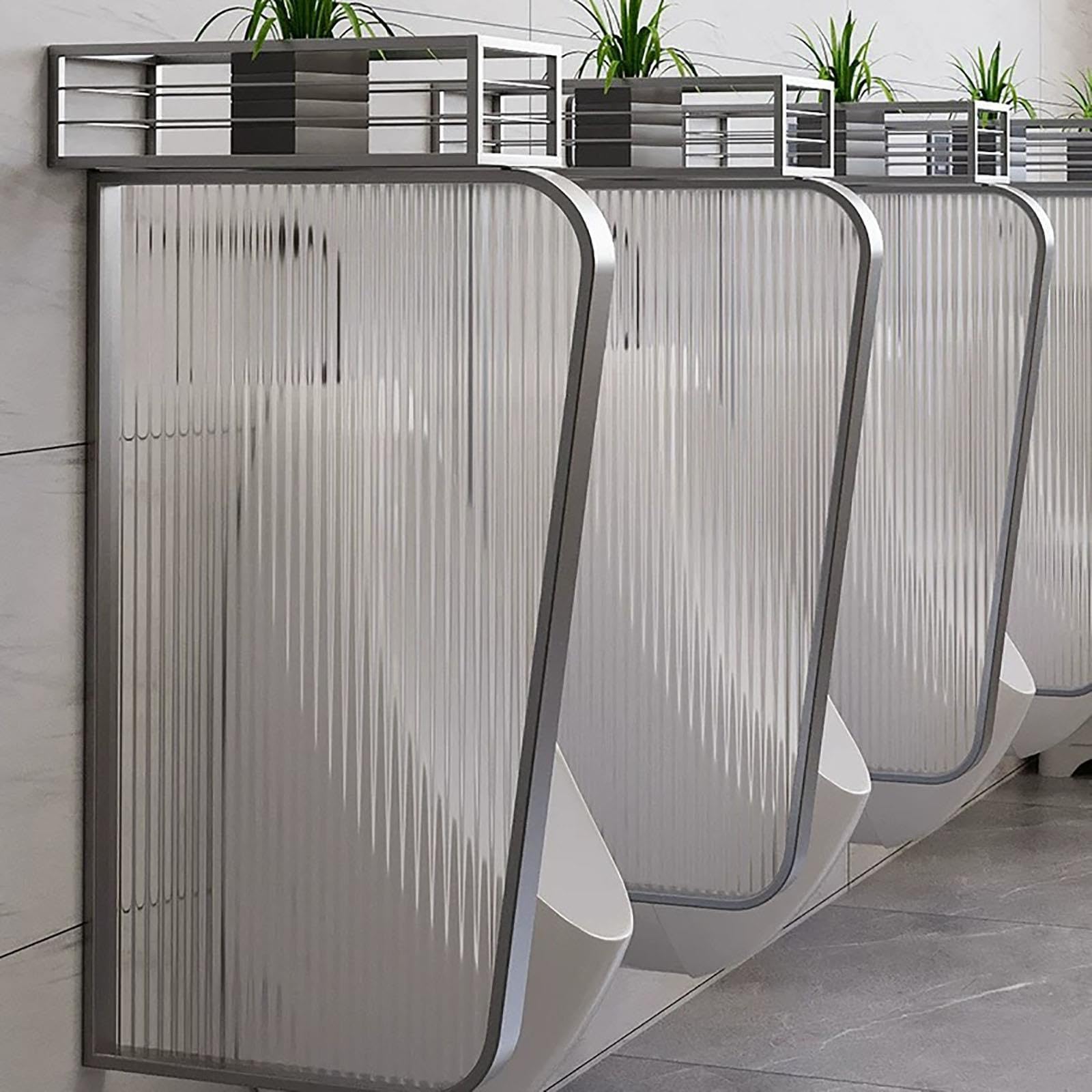 Più privacy al bagno con divisorio for orinatoio dal design moderno