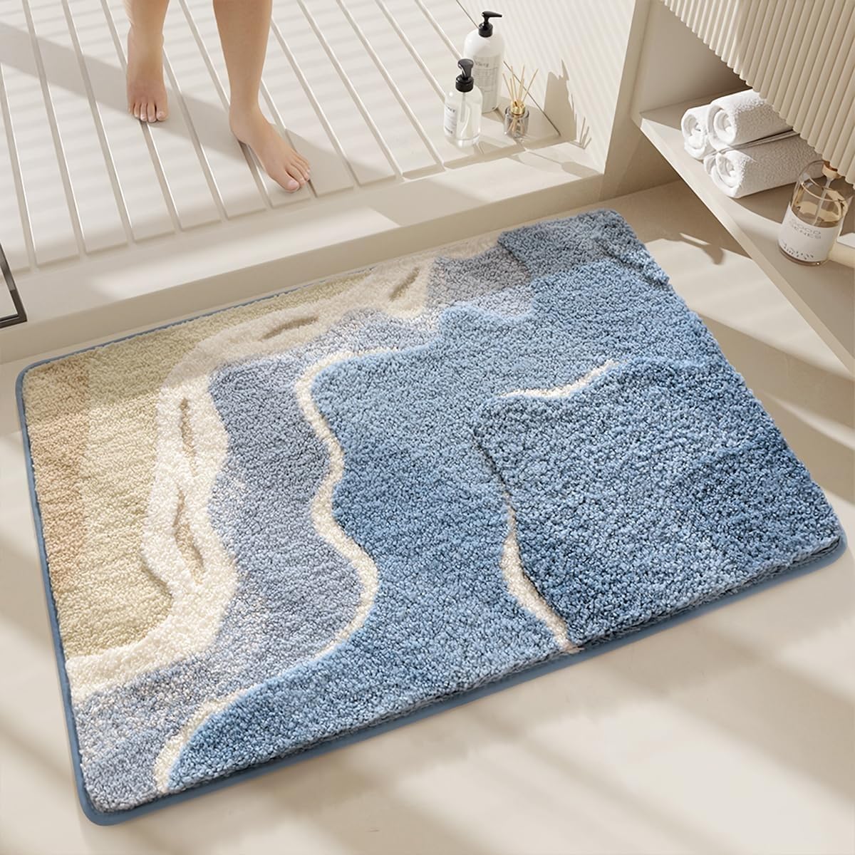 Tapis de bain doux couleur océan pour habiller votre chambre
