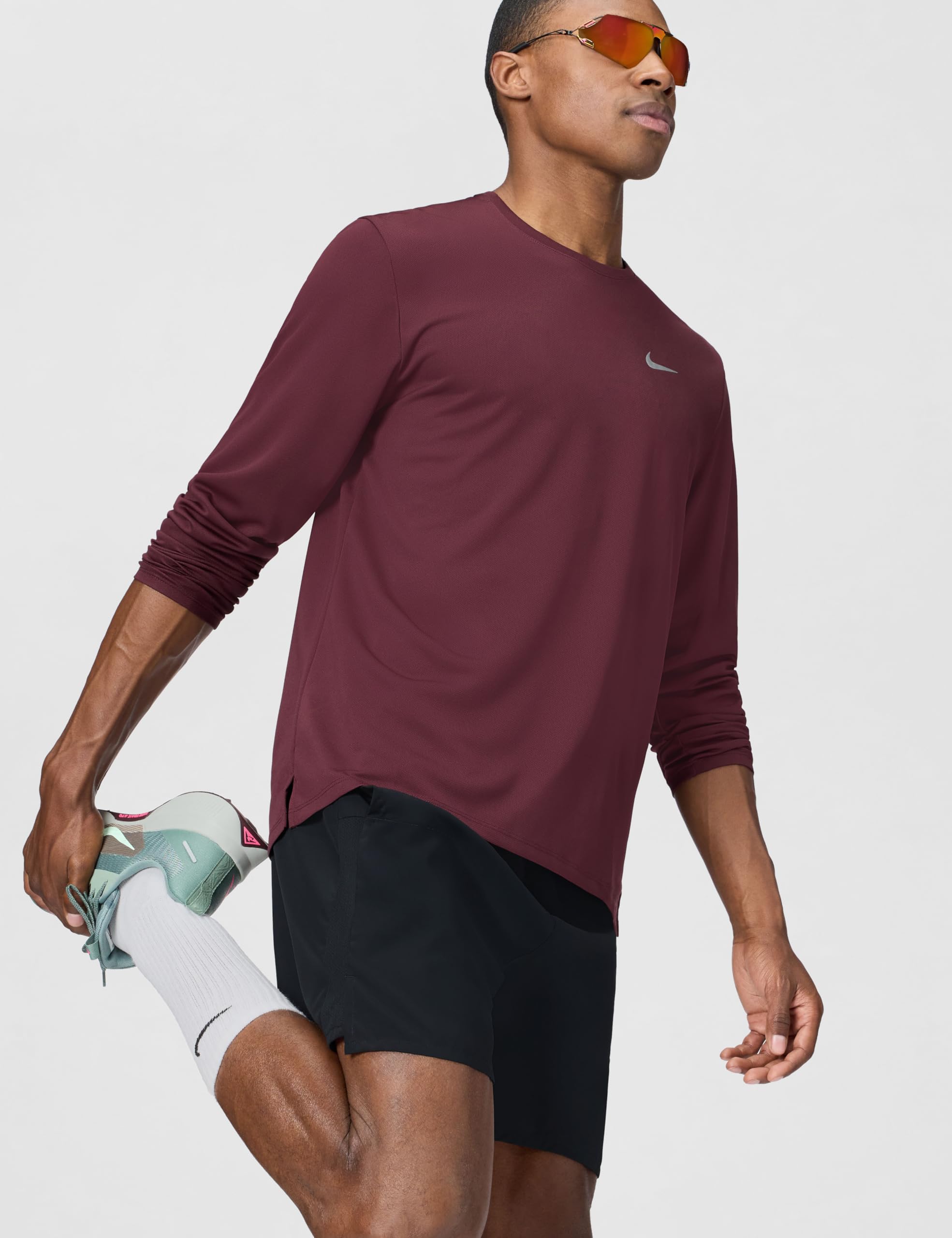 NIKE Górna część biegowa Mężczyźni Nike Miler Dri-fit Uv Langarm-laufoberteil Für Herren