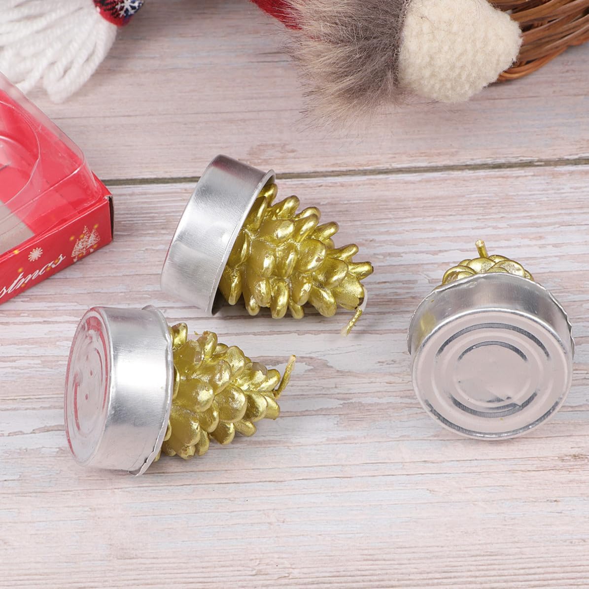 3 Pcs Xmas Pine Cone Wax Candle Set with Holder Cups for Bar Ktv