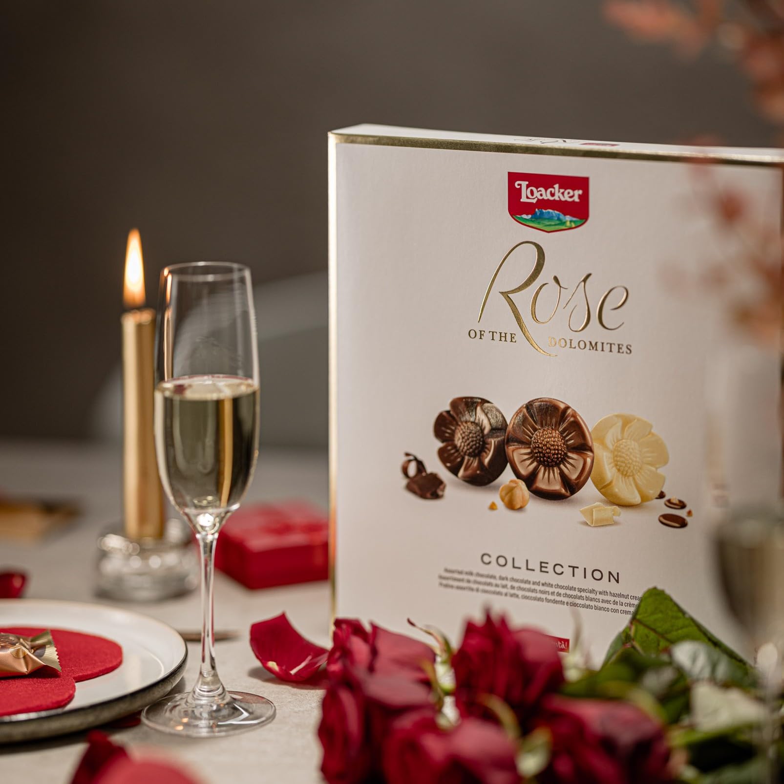Loacker, Rose of the Dolomites Selection, Mix di Praline al Cioccolato Fondente, Bianco e al Latte, Cialde Wafer, Crema di Nocciole Tostate, Merenda e Snack, Confezione da 24 Cioccolatini Monoporzione