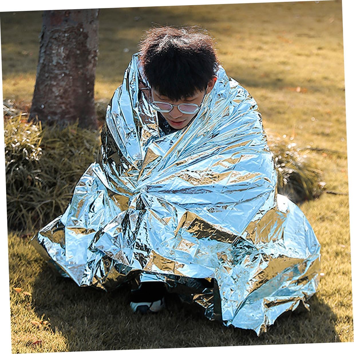 4pcs Emergency Thermal Blanket Survival Warm Reflective Foil Camping Blanket Foldable Rescue for Outdoor First Aid and Hiking 130x210cm