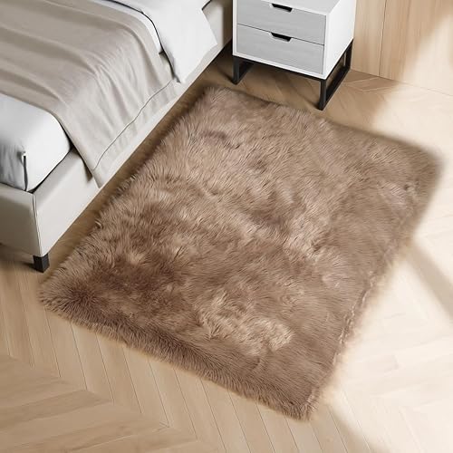 Miniatura 48 de Goolela Alfombra de piel sintética blanca de 2 x 6 pies, alfombra rectangular de piel de oveja sintética para dormitorio, mullida y mullida Blanco