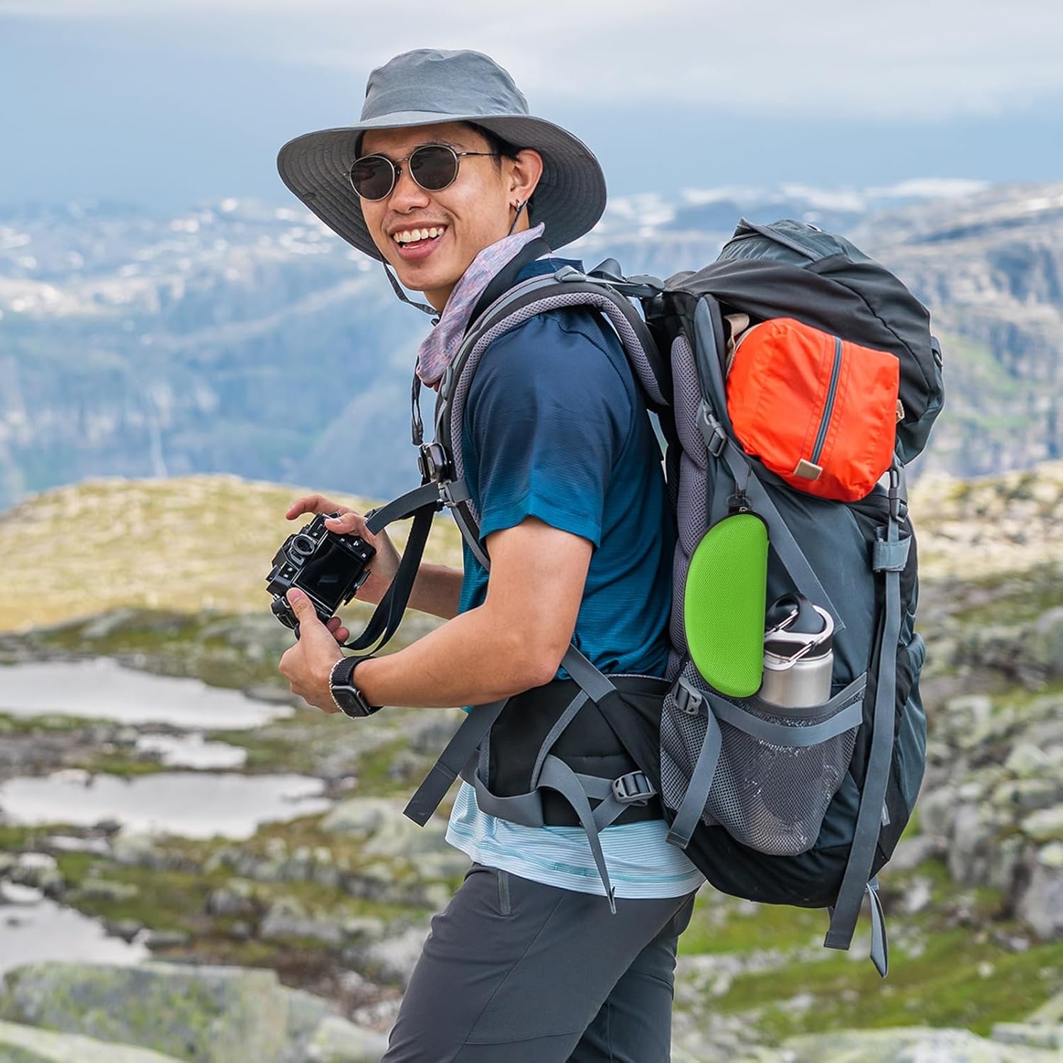 uxcell Sunglasses Soft Case, Zipper Eyeglass Case, Portable Hard Shell Sunglasses Holder with Metal Hook for Sport - Image 5