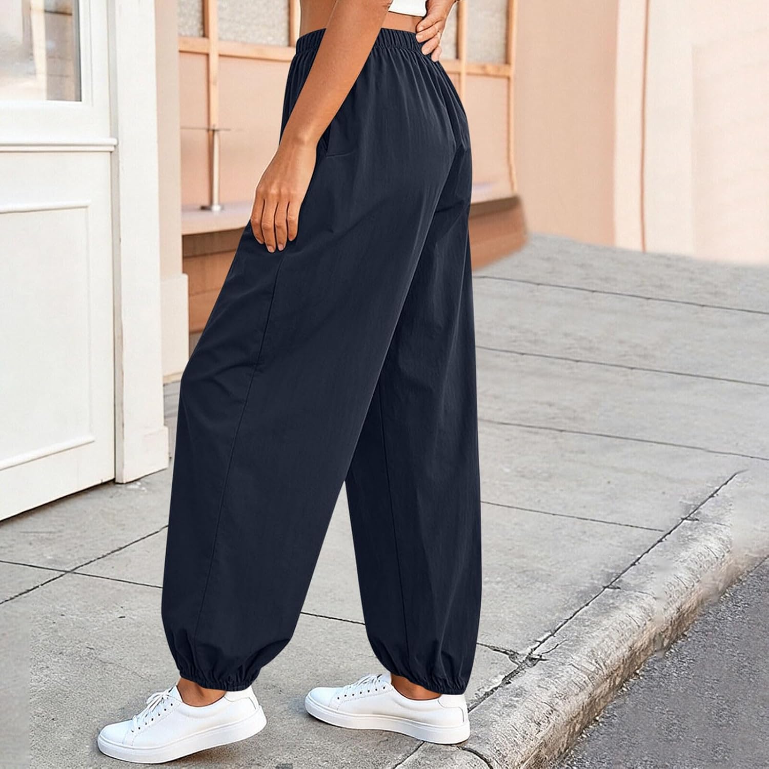 Track Pants for Women Loose Casual Straight Leg Womens Sweatpants with Pockets for Sports Jogging Trousers