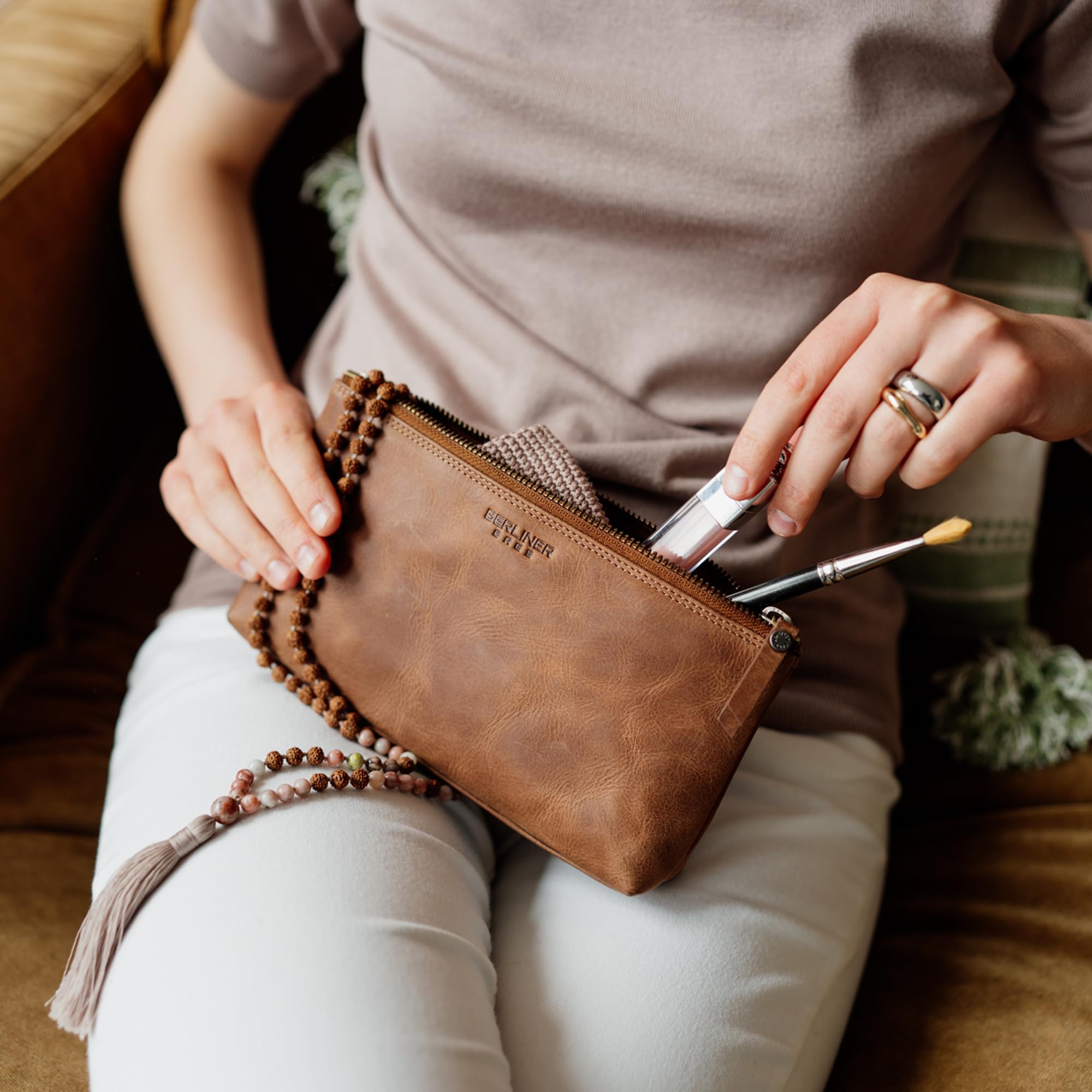 Berliner Bags Trousse Porta Cosmetici Anna S in Vera Pelle, Pochette Compatta con Zip per Make-up e Accessori da Viaggio, Donna – Marrone