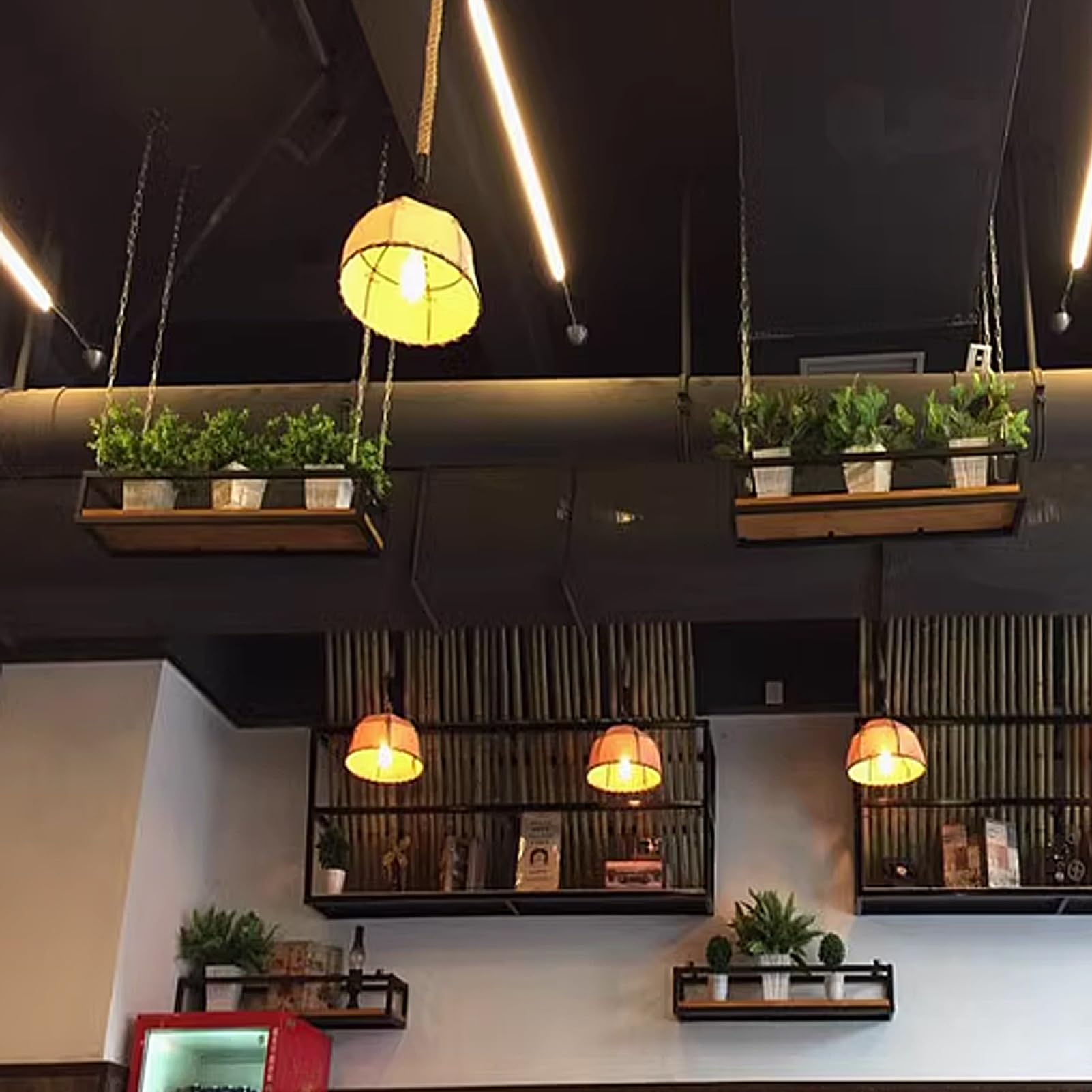 Étagère suspendue au plafond en bois et métal pour bar et salon