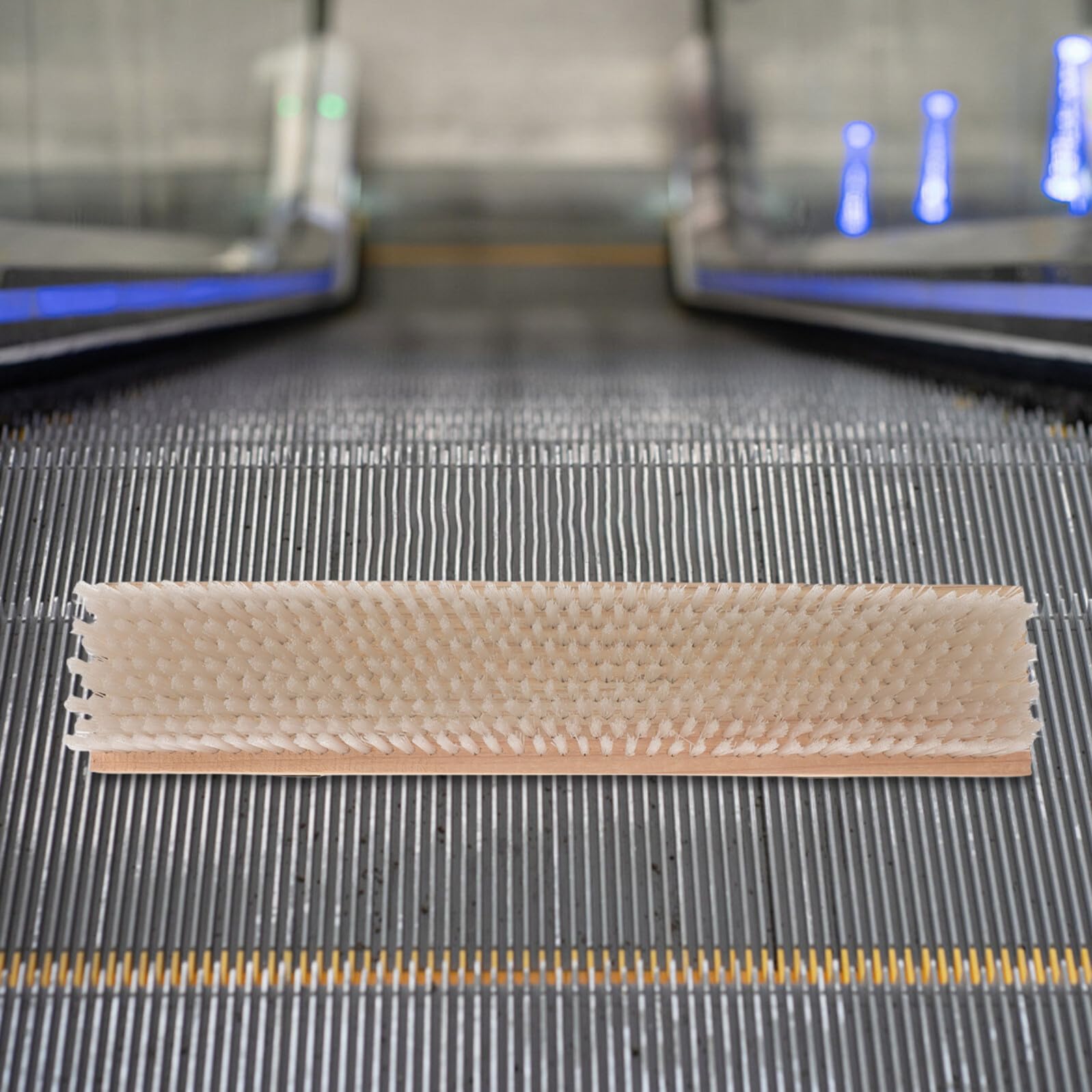 Cepillo de Limpieza para Vías de Escaleras Mecánicas Beige | Madera y Acero Inoxidable, para Ranuras de Plataforma Elevadora y Pared, Uso en Hoteles y Espacios Residenciales