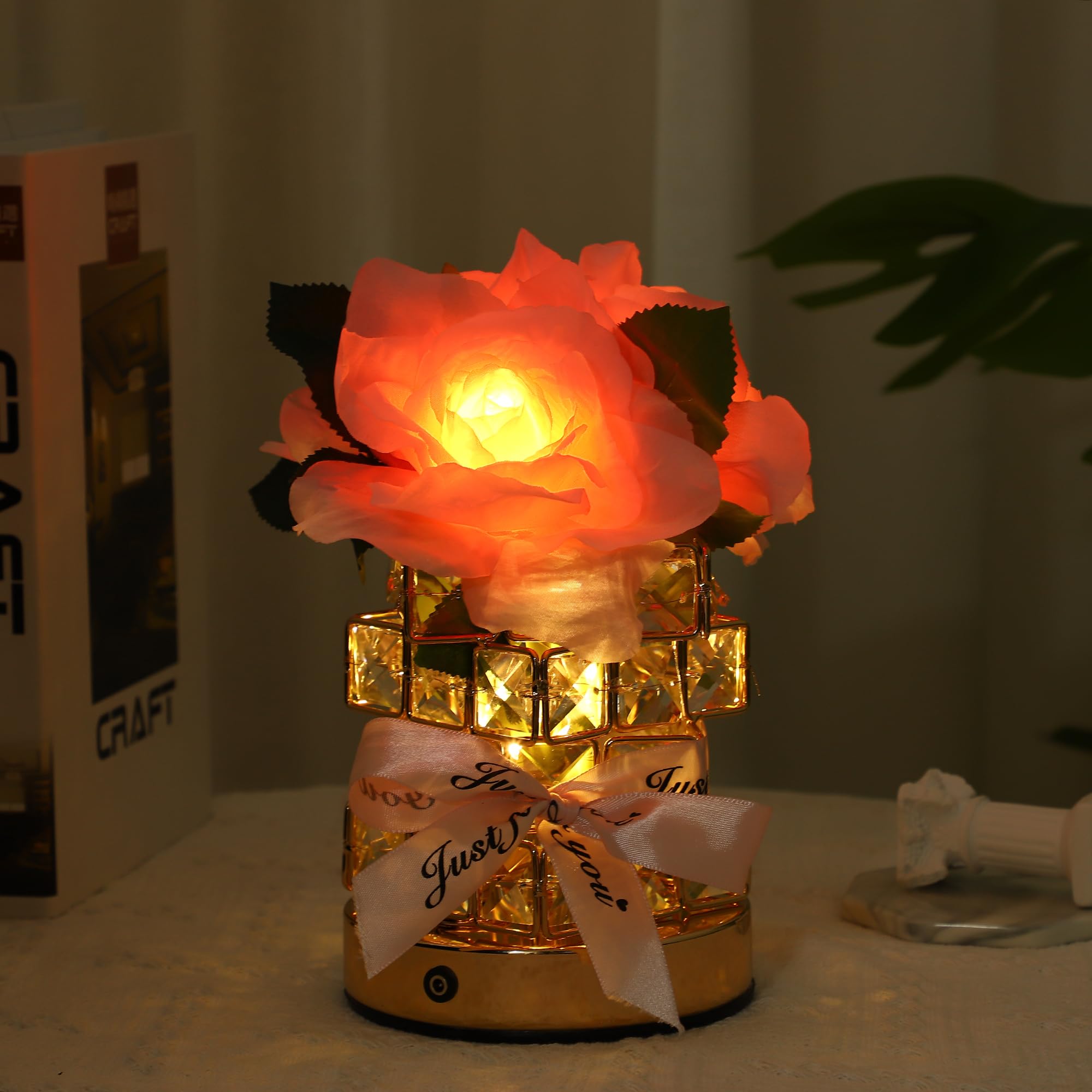 WSYEAR Battery Operated Rose Table Lamp, LED Artificial Flowers Small Table Lamp Night Light with Crystal Clear Glass Vase, Cordless Touch Lamp for Home Bedroom Living Room Desktop Decor Gift