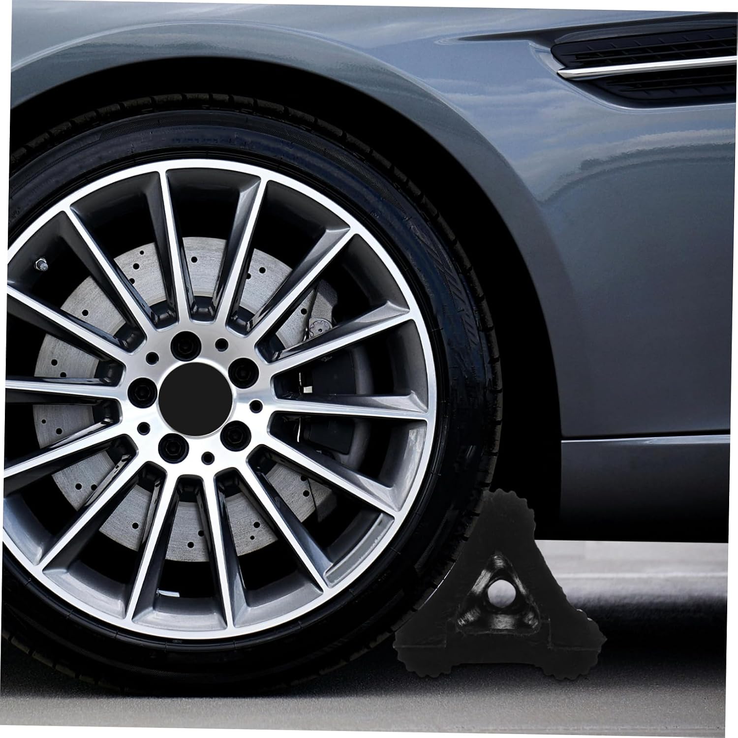 Cabilock Rubber Wheel Chocks for Trucks and Rvs, Portable Anti Roll Stops