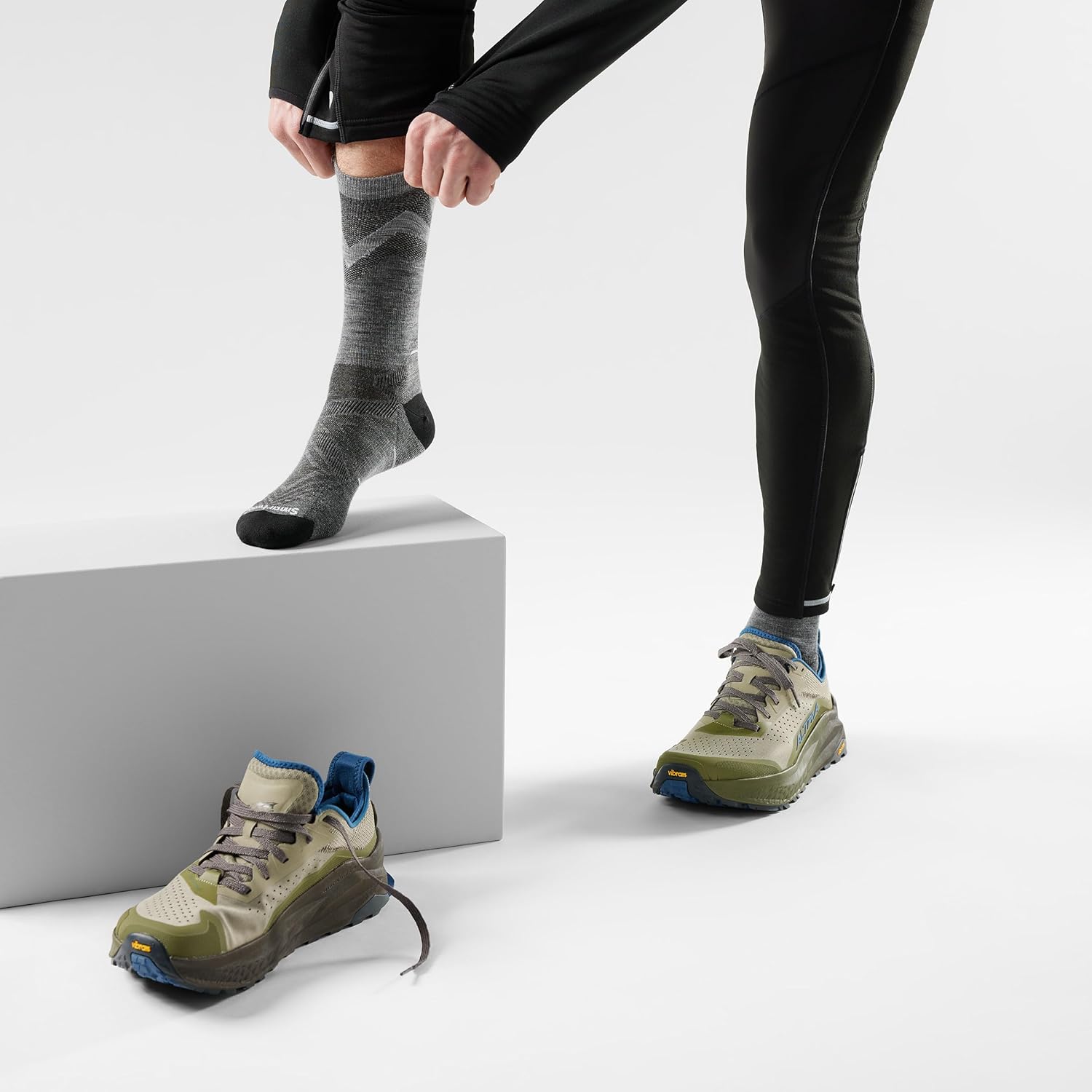 Smartwool Men's Run Zero Cushion Mid Crew Pattern Socks