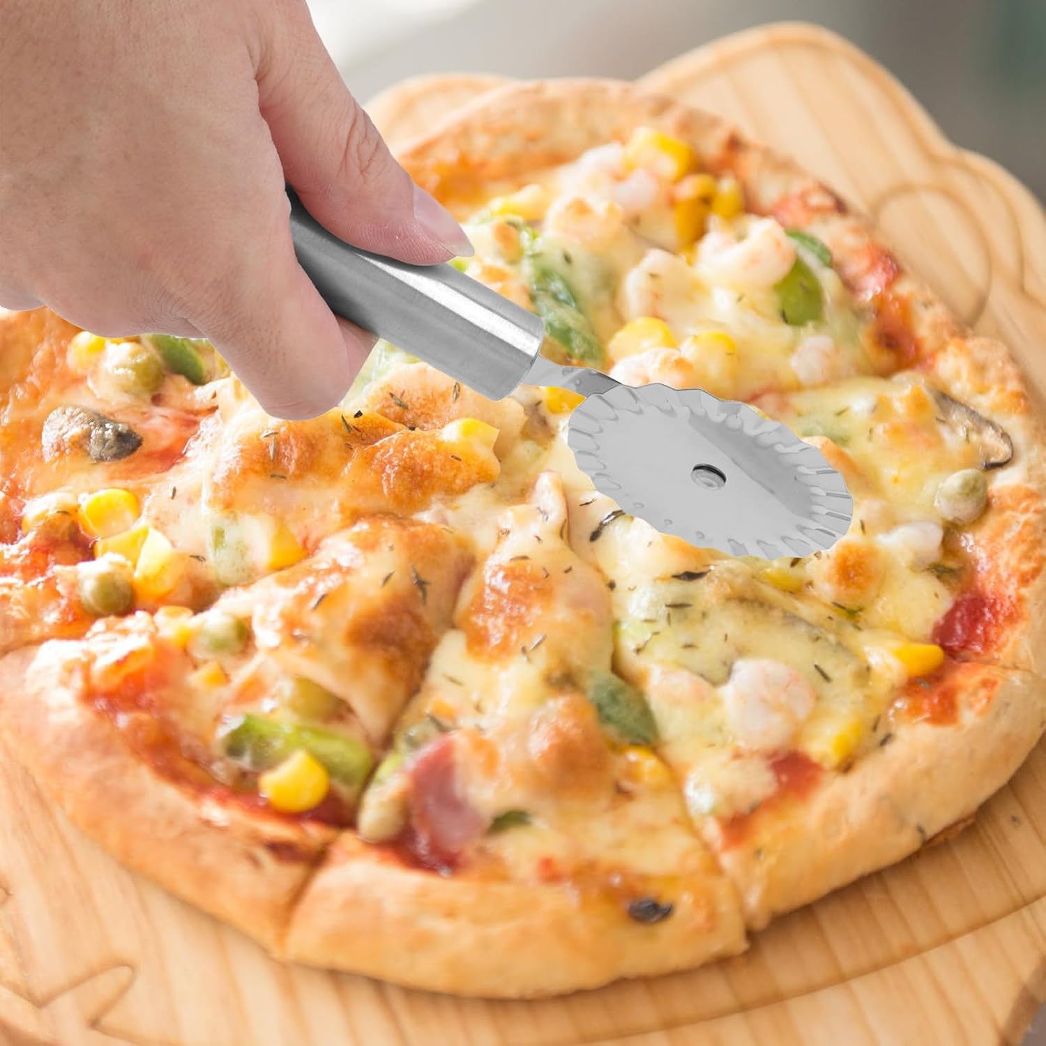 Stainless Steel Pizza Roller Cutter for Baking and Kitchen Use