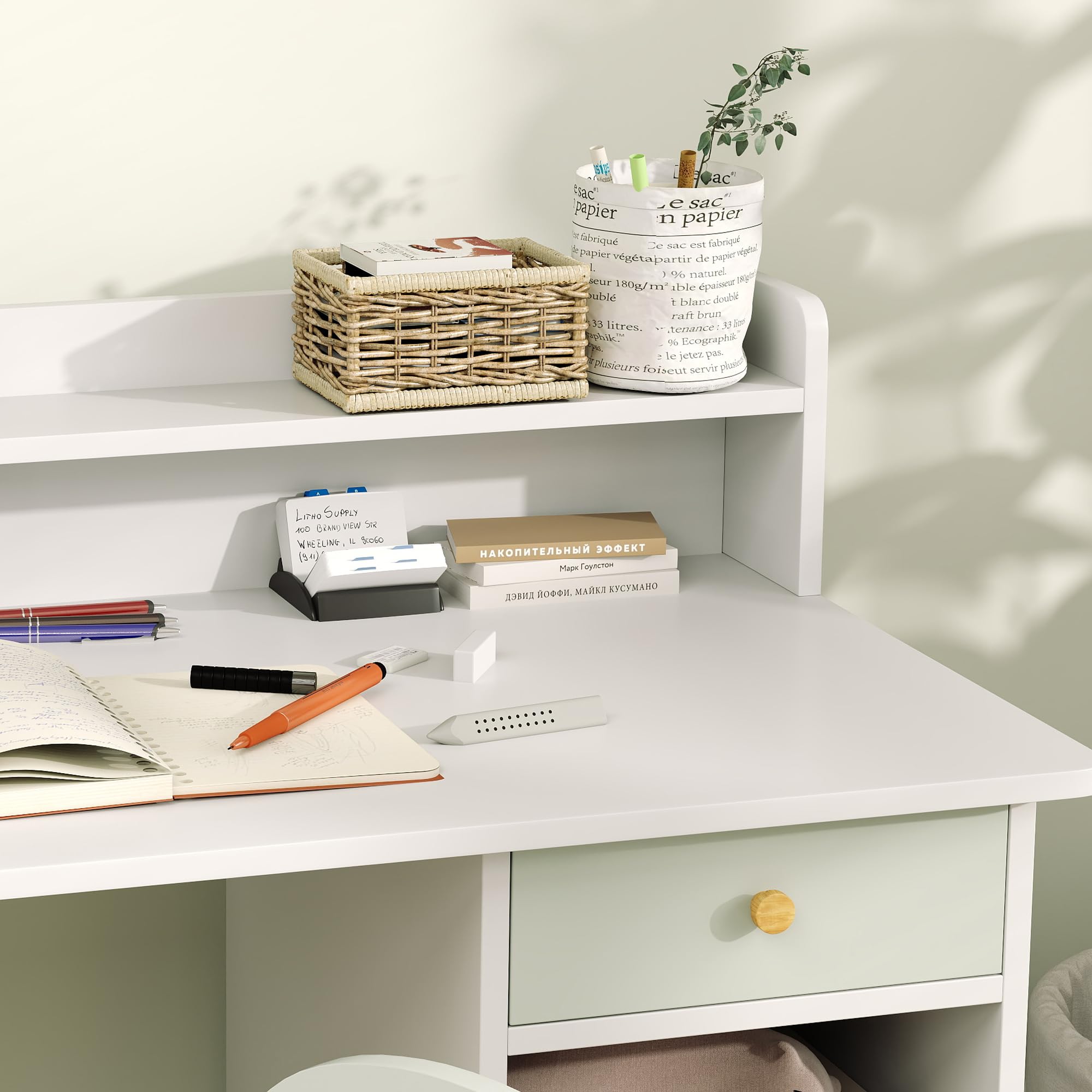 AIYAPLAY Bureau Enfant avec Chaise, Table et Chaise avec 2 Tiroirs, Large Plateau et Étagères Ouvertes, Table pour Étude, Travail et Écriture, pour Garçons et Filles de 3 à 8 Ans, 85x48x73cm, Vert