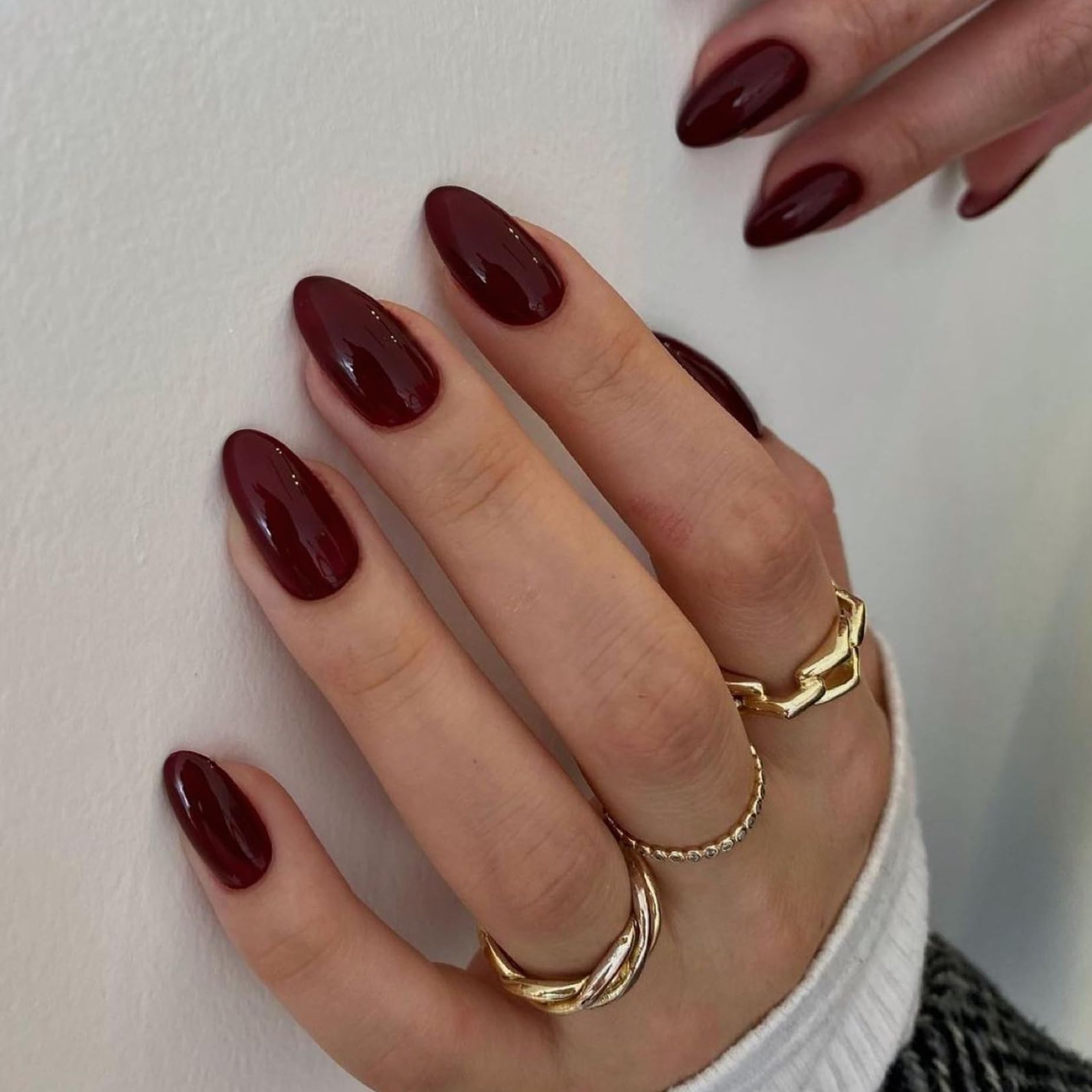 Burgundy Wine Red Press on Nails Short Almond Fake Nails Press ons, Solid Color Glue on Nails Short False Nails, Medium Almond Nails Round Glue on