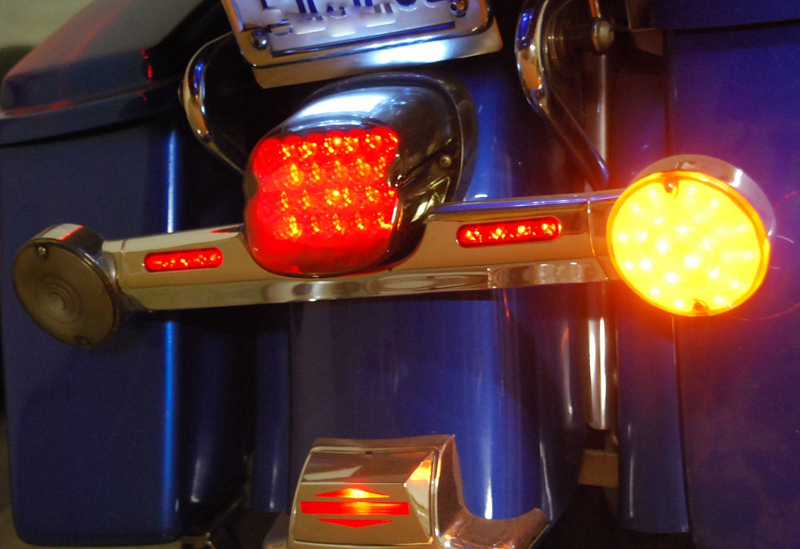 LED ウインカー　ハーレー　リア　ブラック/アンバー 並行輸入品】 バイク用アンバーLEDウィンカーライト ハーレー用