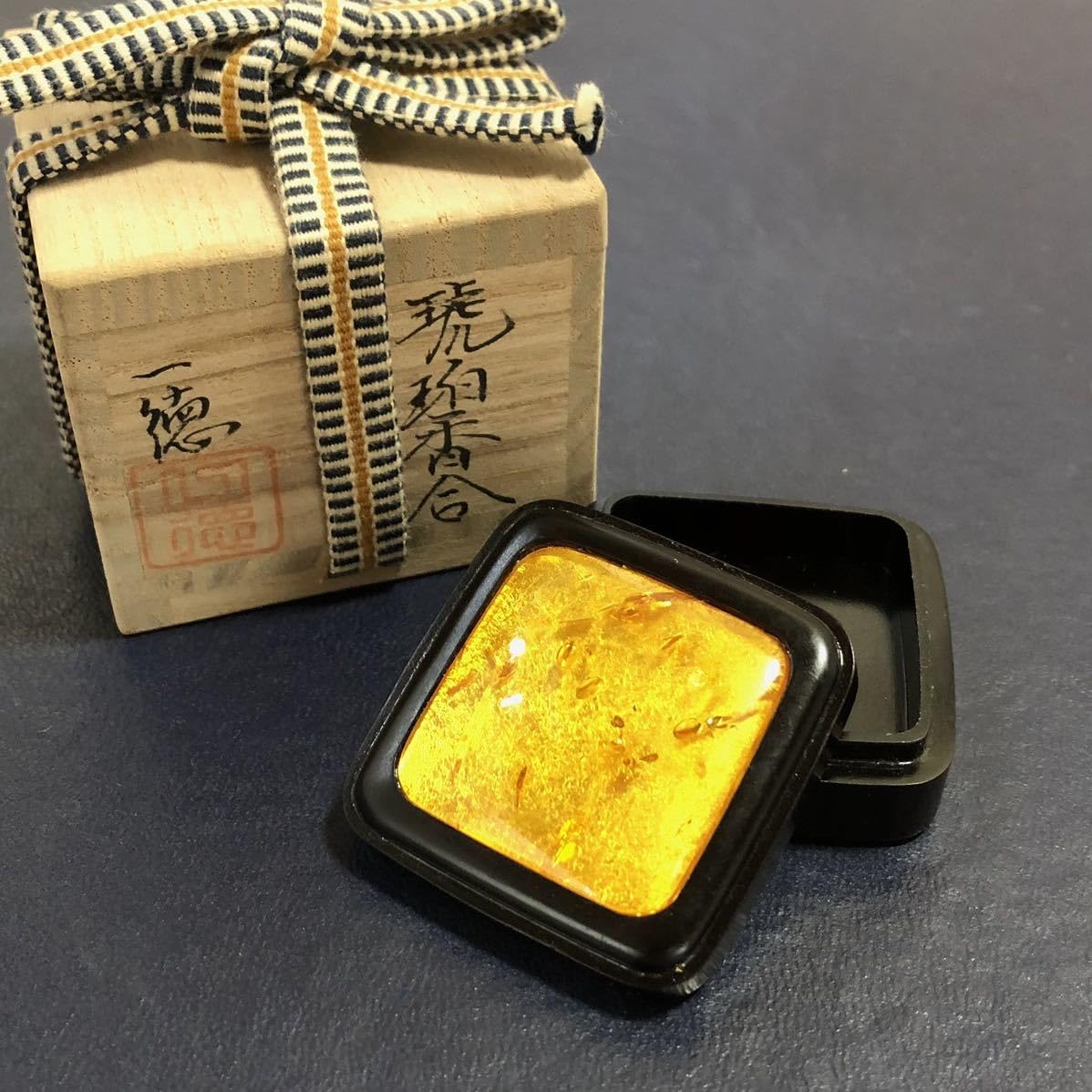Amazon.co.jp: P茶道具 小松一徳 琥珀 香合 共箱240206い