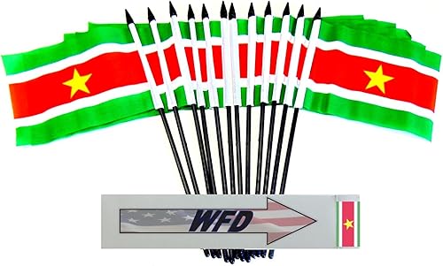 Miniatura 11 de Banderas de escritorio de Nicaragua, paquete de 12 banderas pequeñas de poliéster de 4 x 6 pulgadas en miniatura para mesa de oficina, pequeñas