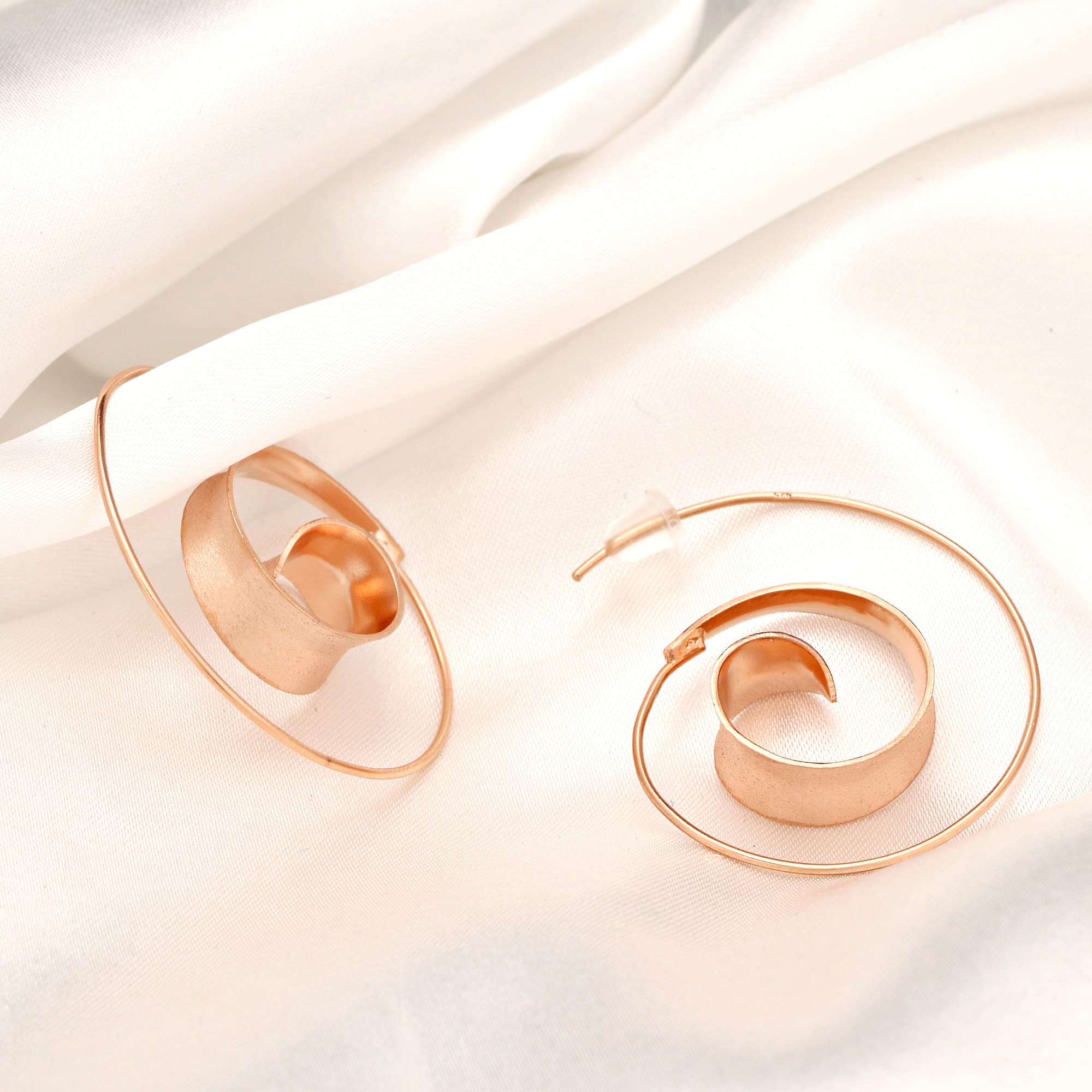 MadamLili - Rosegold Ohrringe Spirale Hängend - 925 Sterling Silber Rose Vergoldet - Matt Handgebürstet Ohrhänger Stecker - Boho Hippieschmuck - Handgefertigt - Exklusive Schmuckbox