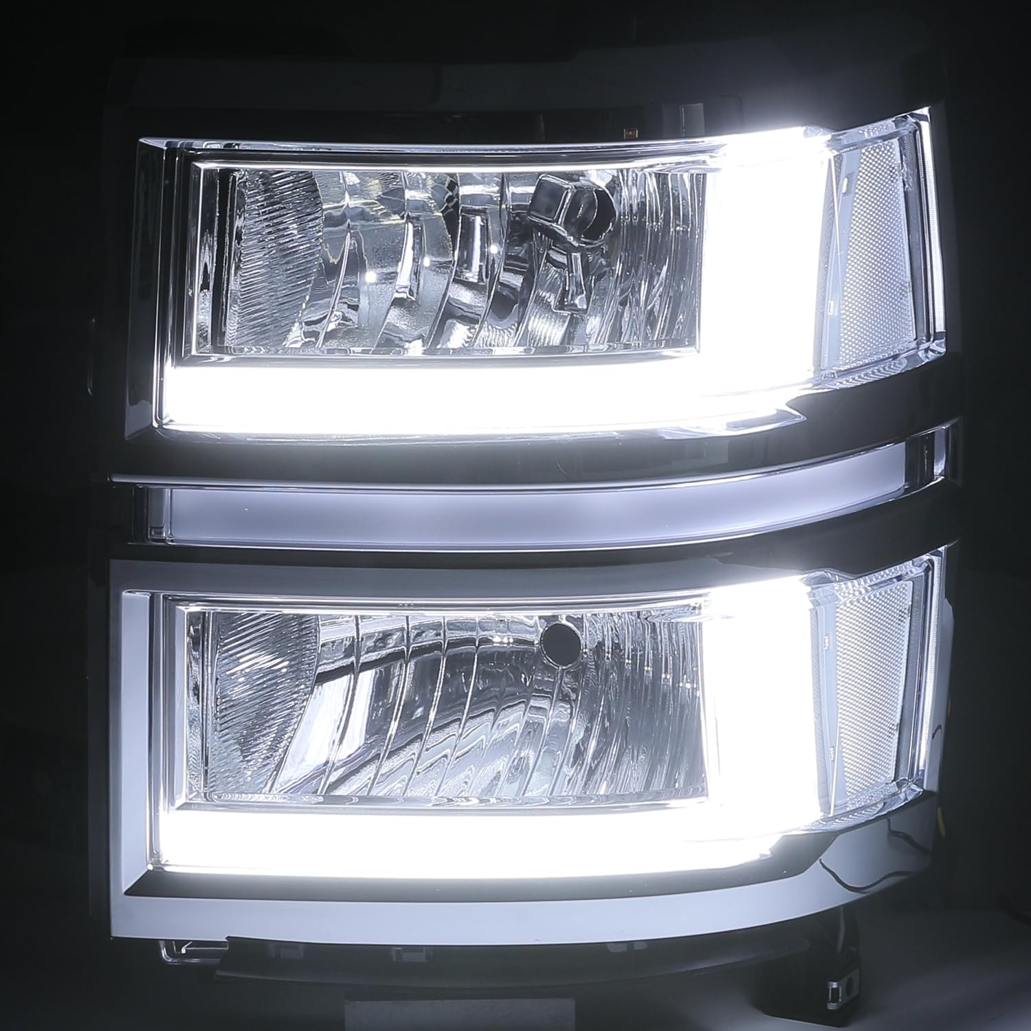 2015 Silverado Headlights Bulb Wallpaper 8k