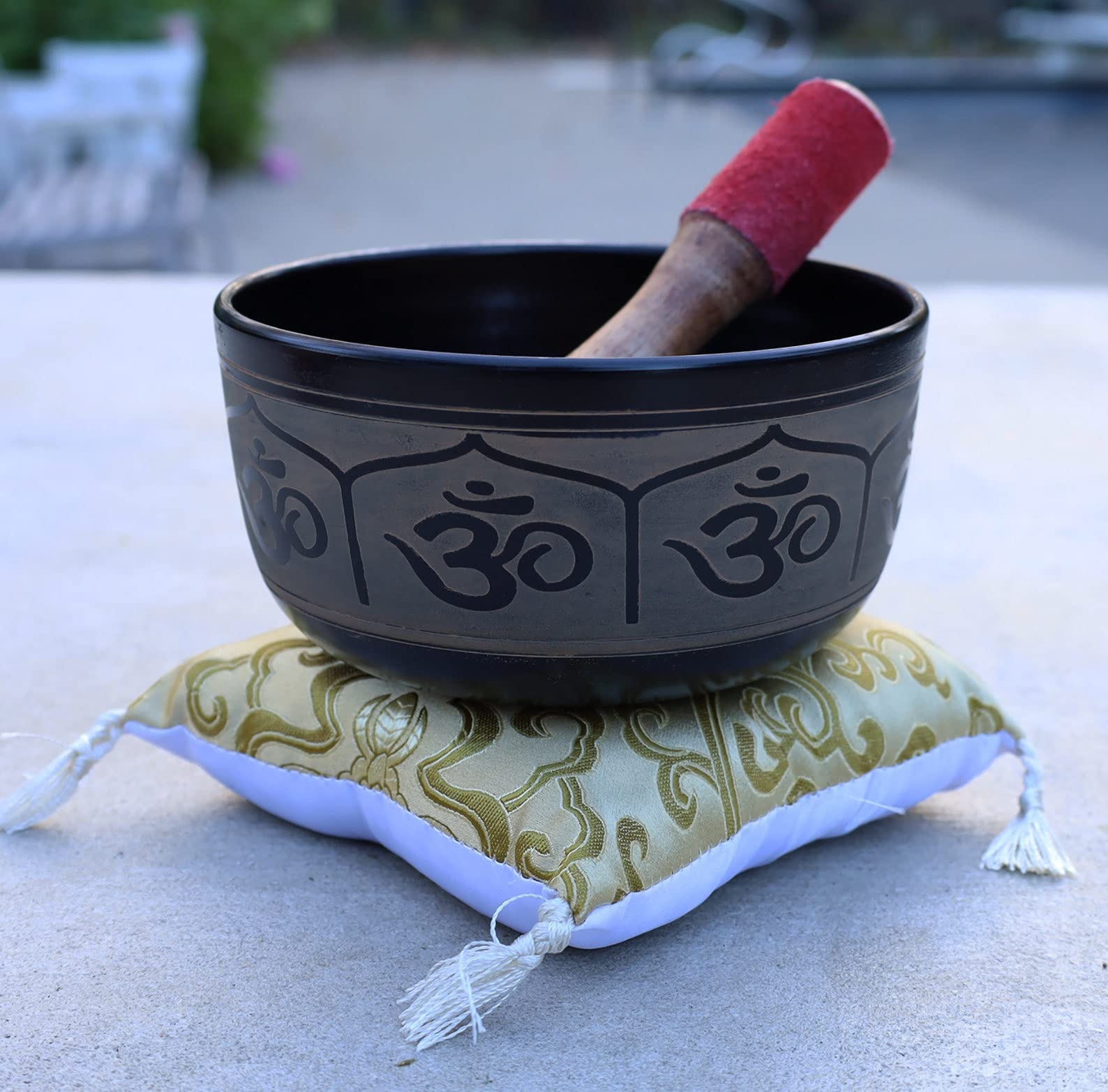 DharmaObjects® Yoga Meditation 6 Inches Ganesh/OM Peace Singing Bowl/Cushion/Rosewood Mallet Gift Set