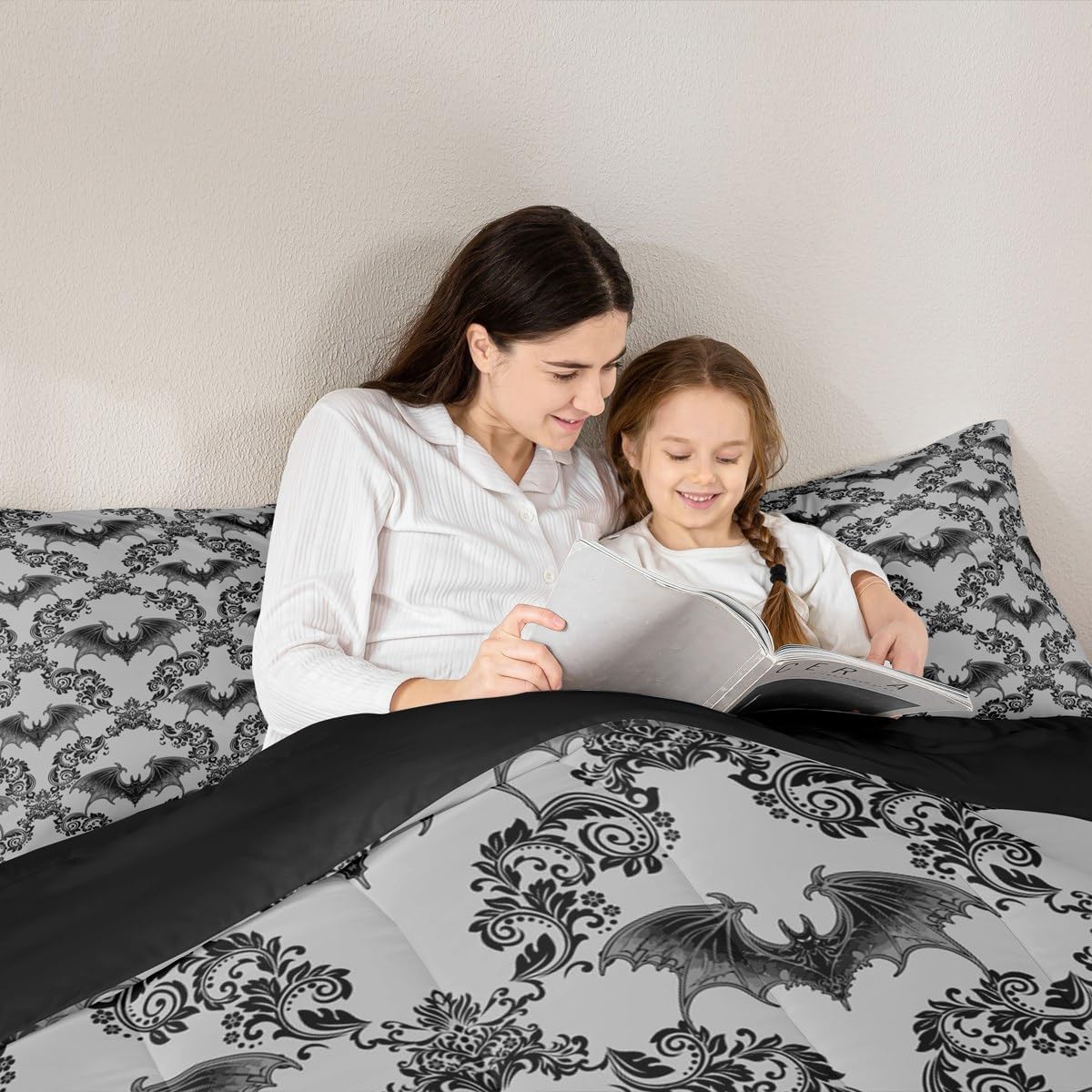 jejeloiu Adults Black Bat Comforter Set Toddler Vintage Boho Damask Floral Baroque Style Bedding Set for Boys Girls Teens Halloween Theme Duvet Quilt Room Decor