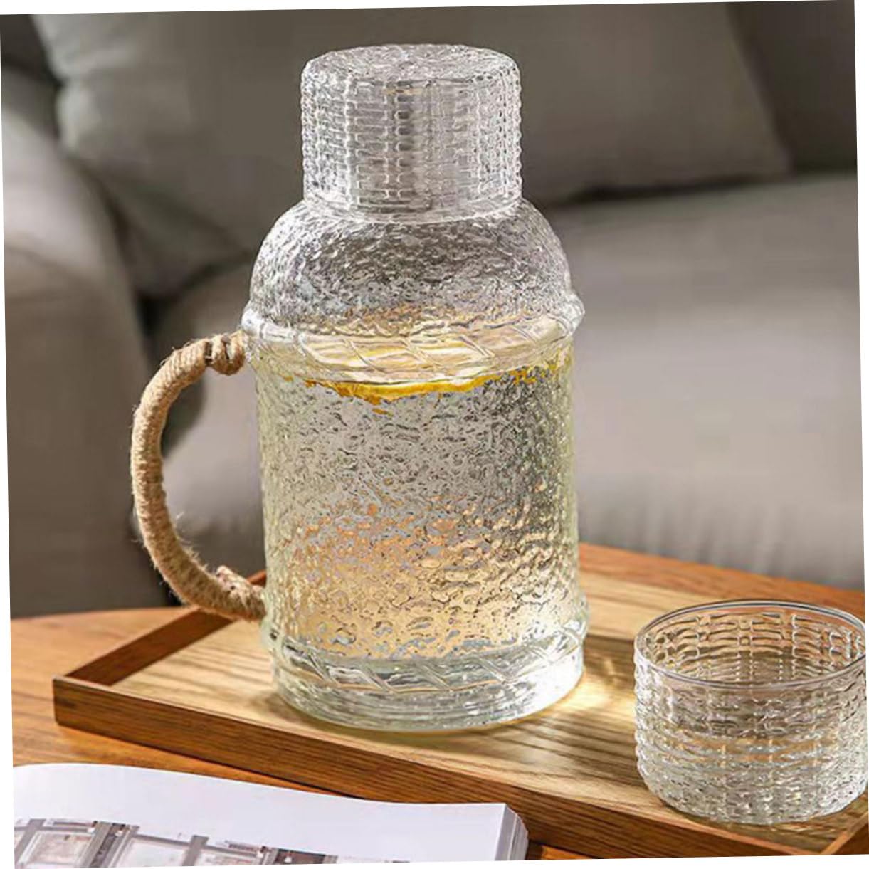 Glaswasserkrug Satz 2l mit Deckel Bruchsicher und Praktisch zum Ausgießen für Haushalt und Party als Wasserspender
